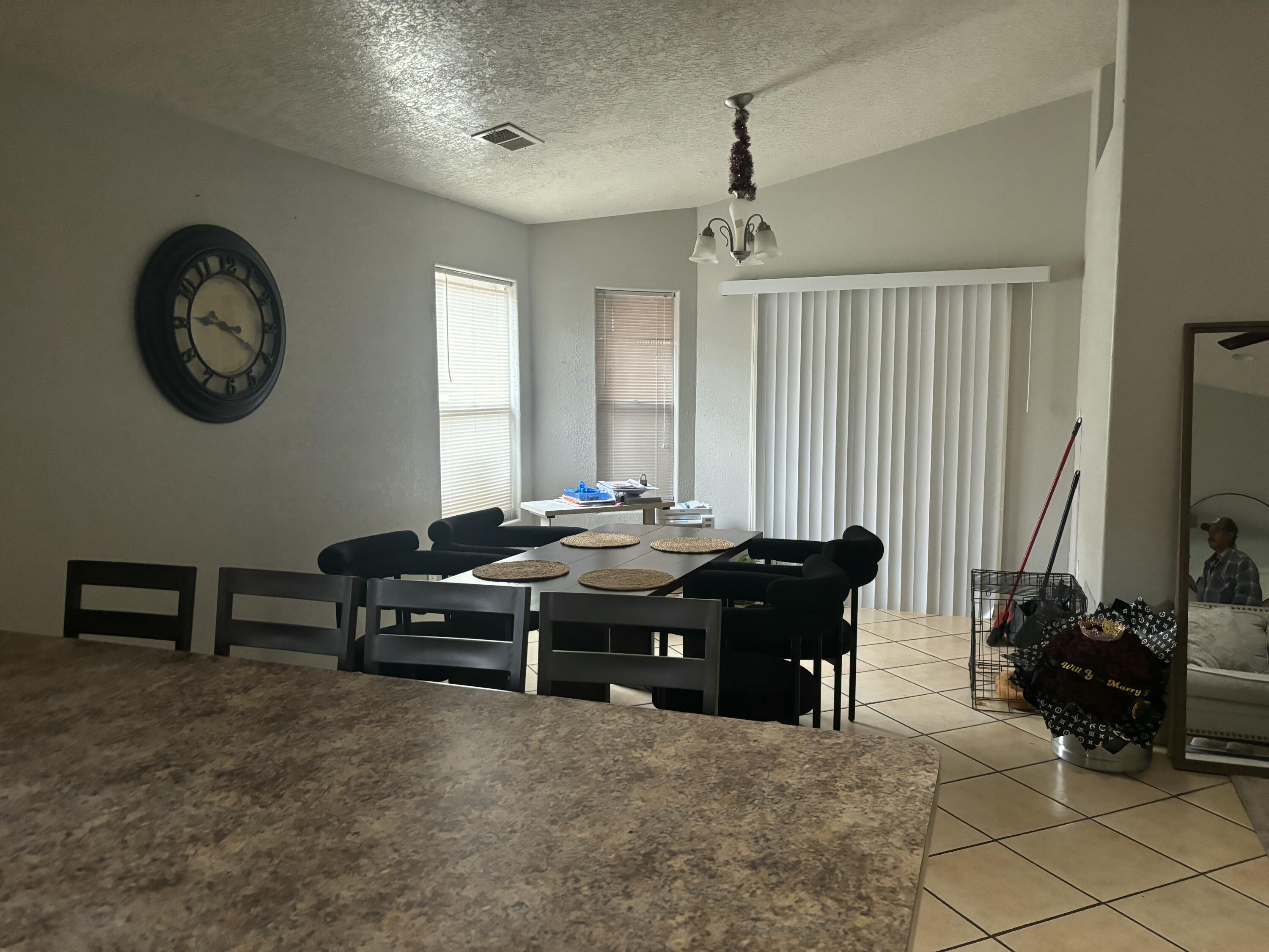 Photo 10 — 3424 Herrera Road NW