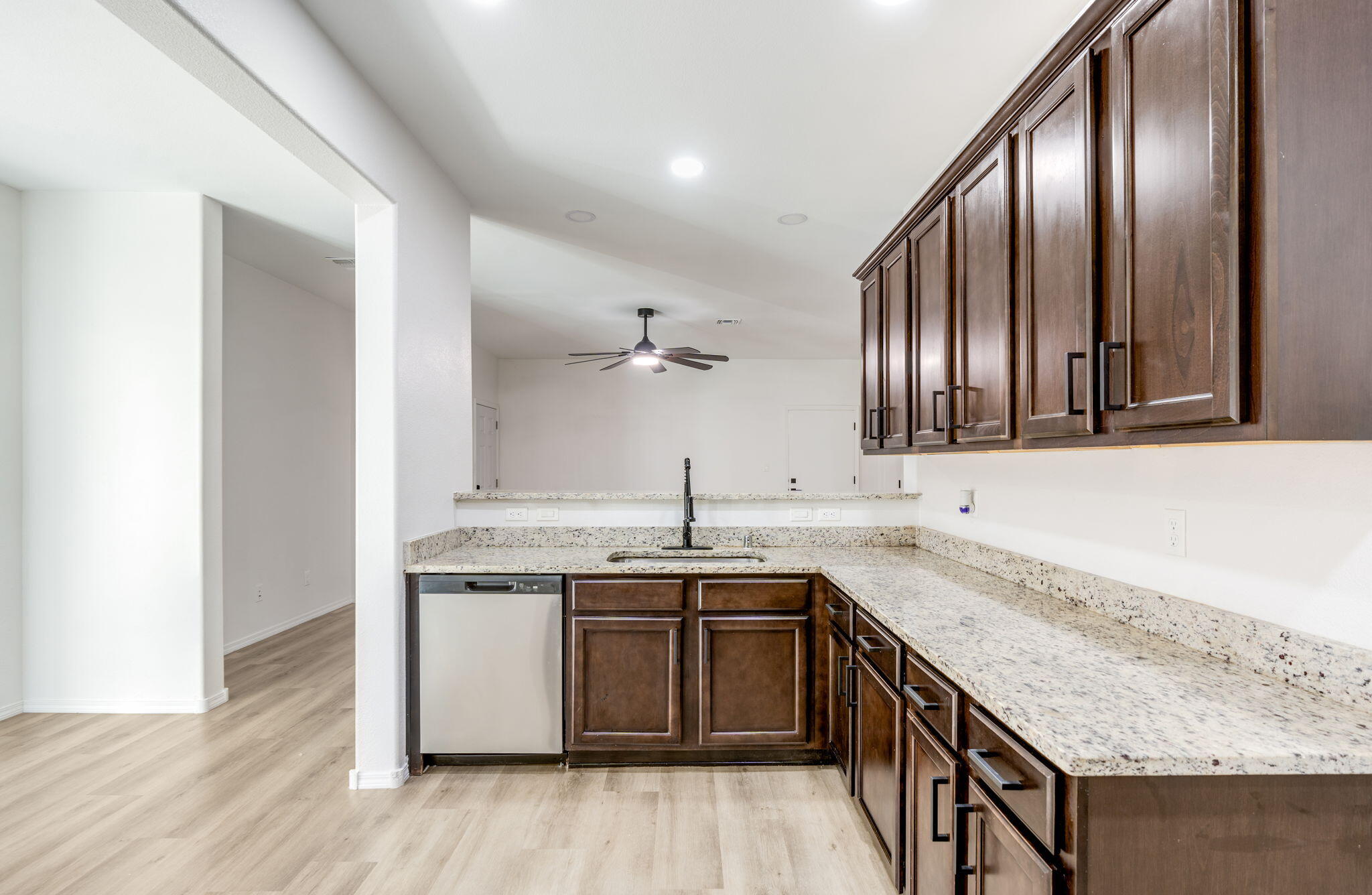 Photo 12 — 1520 Volponi Drive SE