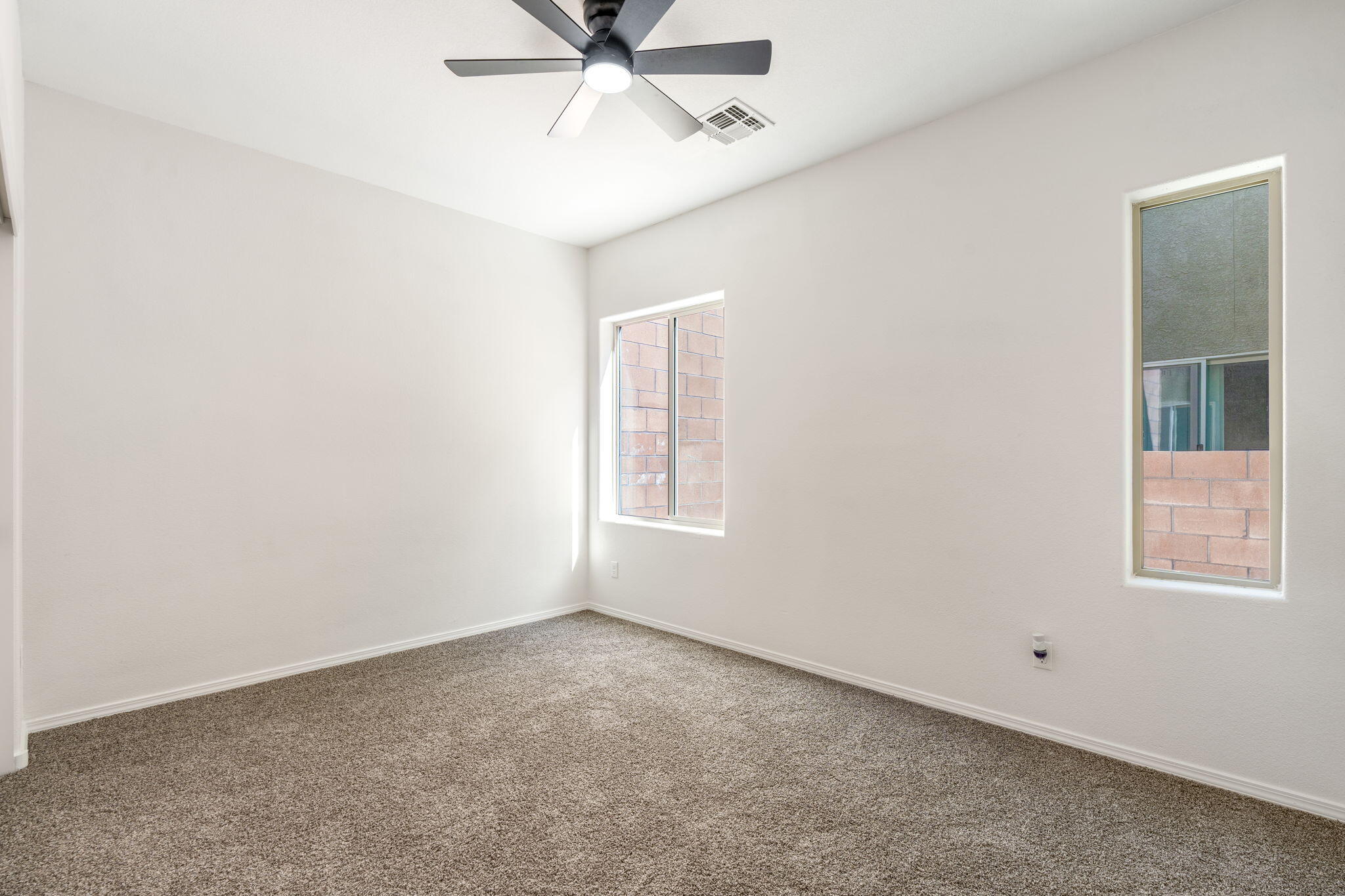 Photo 15 — 1520 Volponi Drive SE