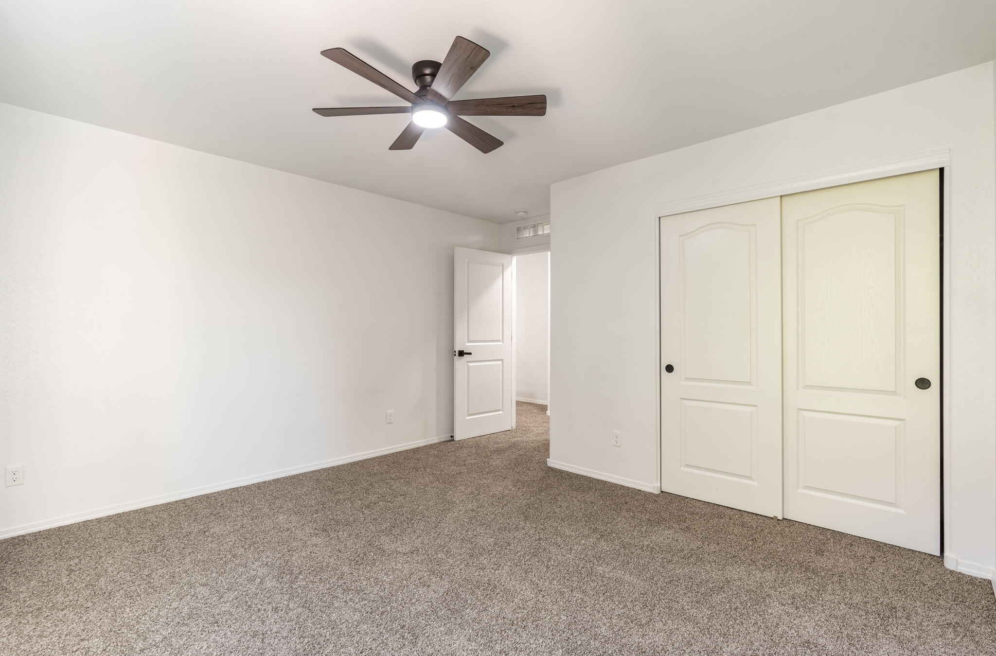 Photo 20 — 1520 Volponi Drive SE