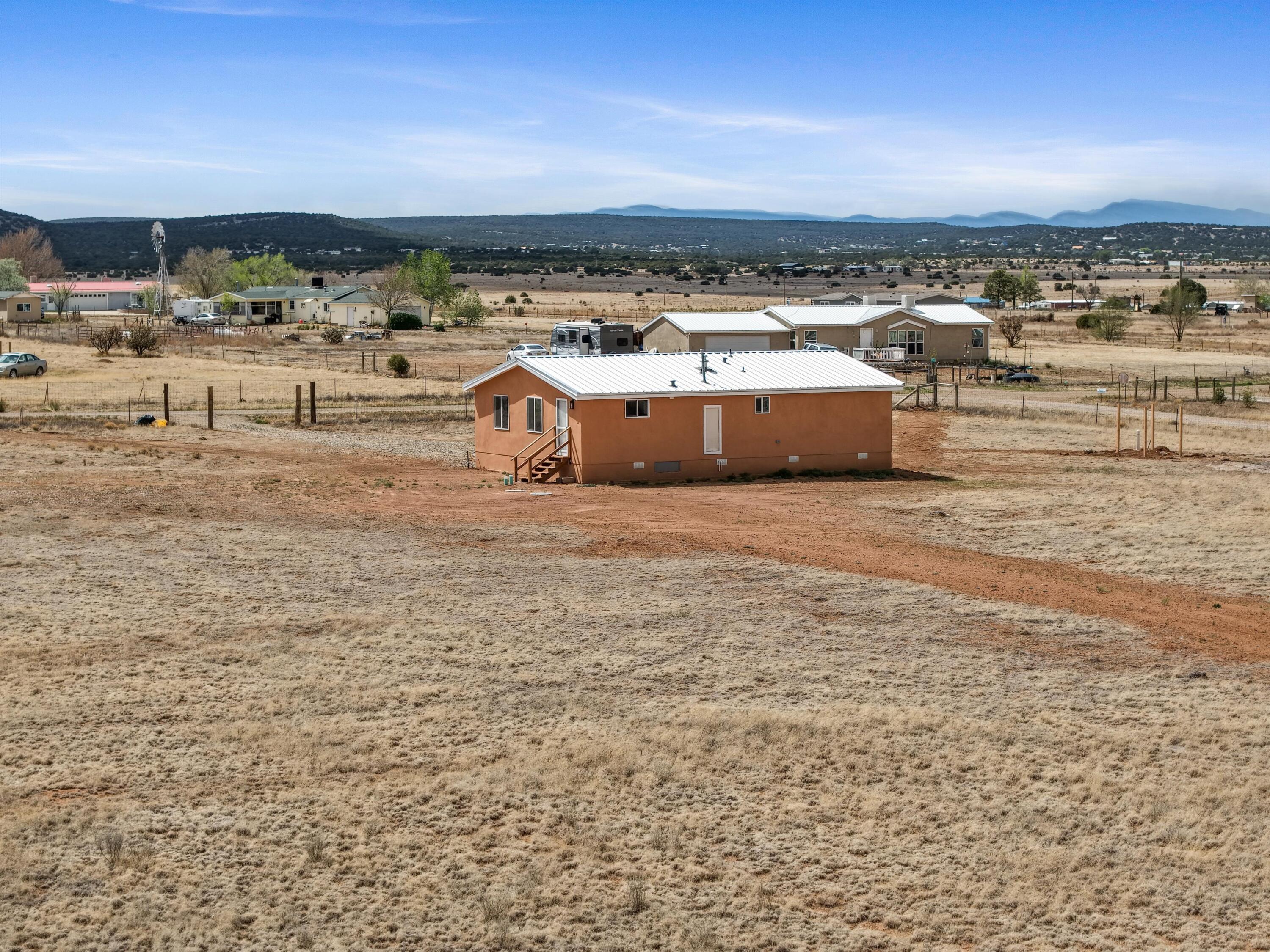 Photo 4 — 41 Coyote Loop