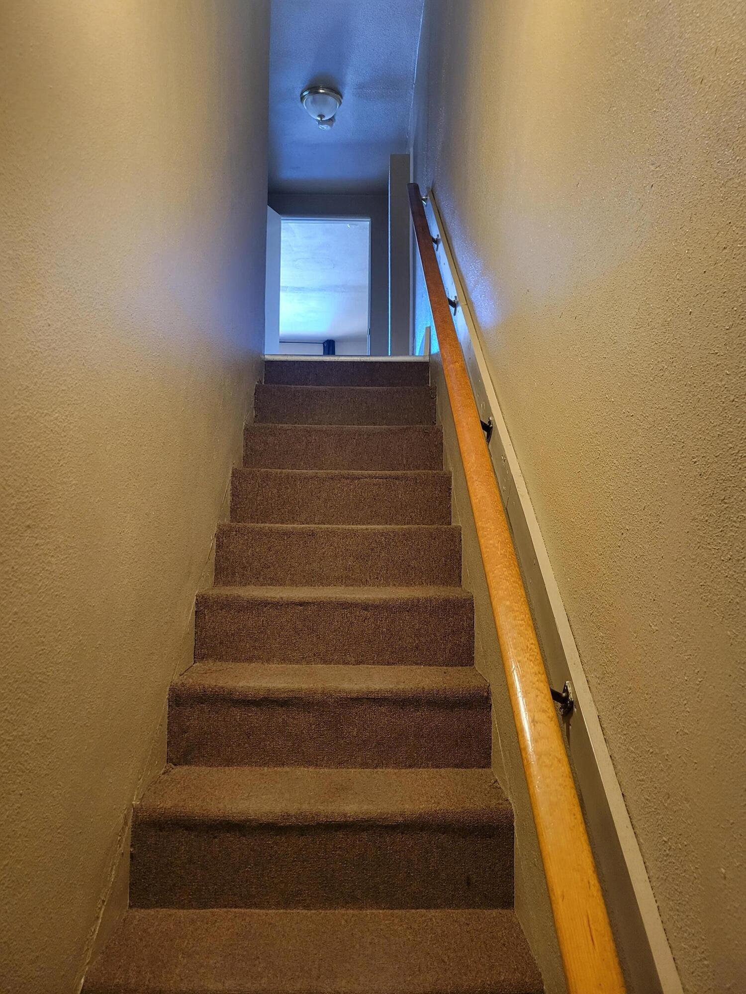 Photo 4 — 502 E Green Avenue