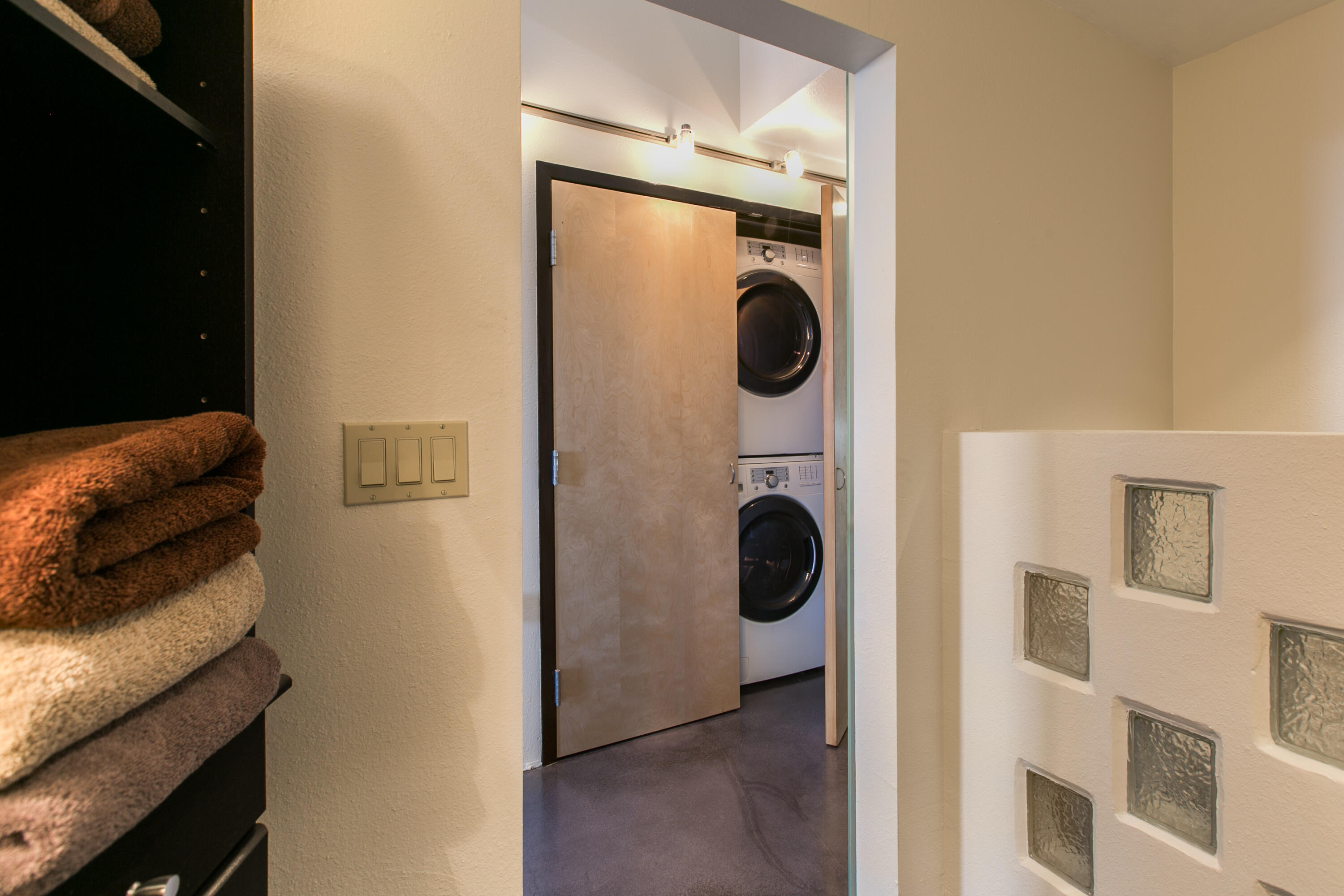 Photo 11 — 219 Central Avenue NW 507