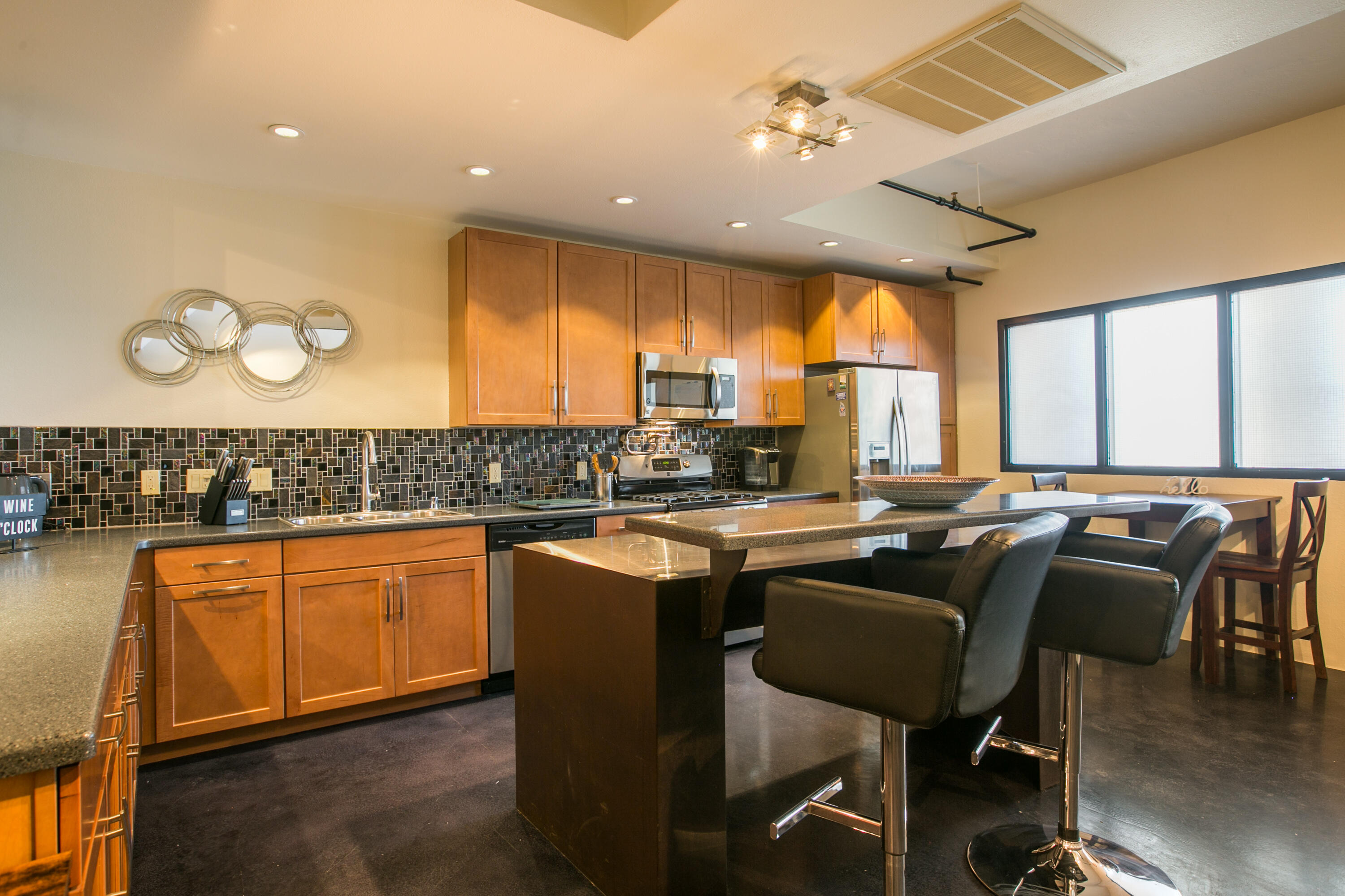 Photo 17 — 219 Central Avenue NW 507