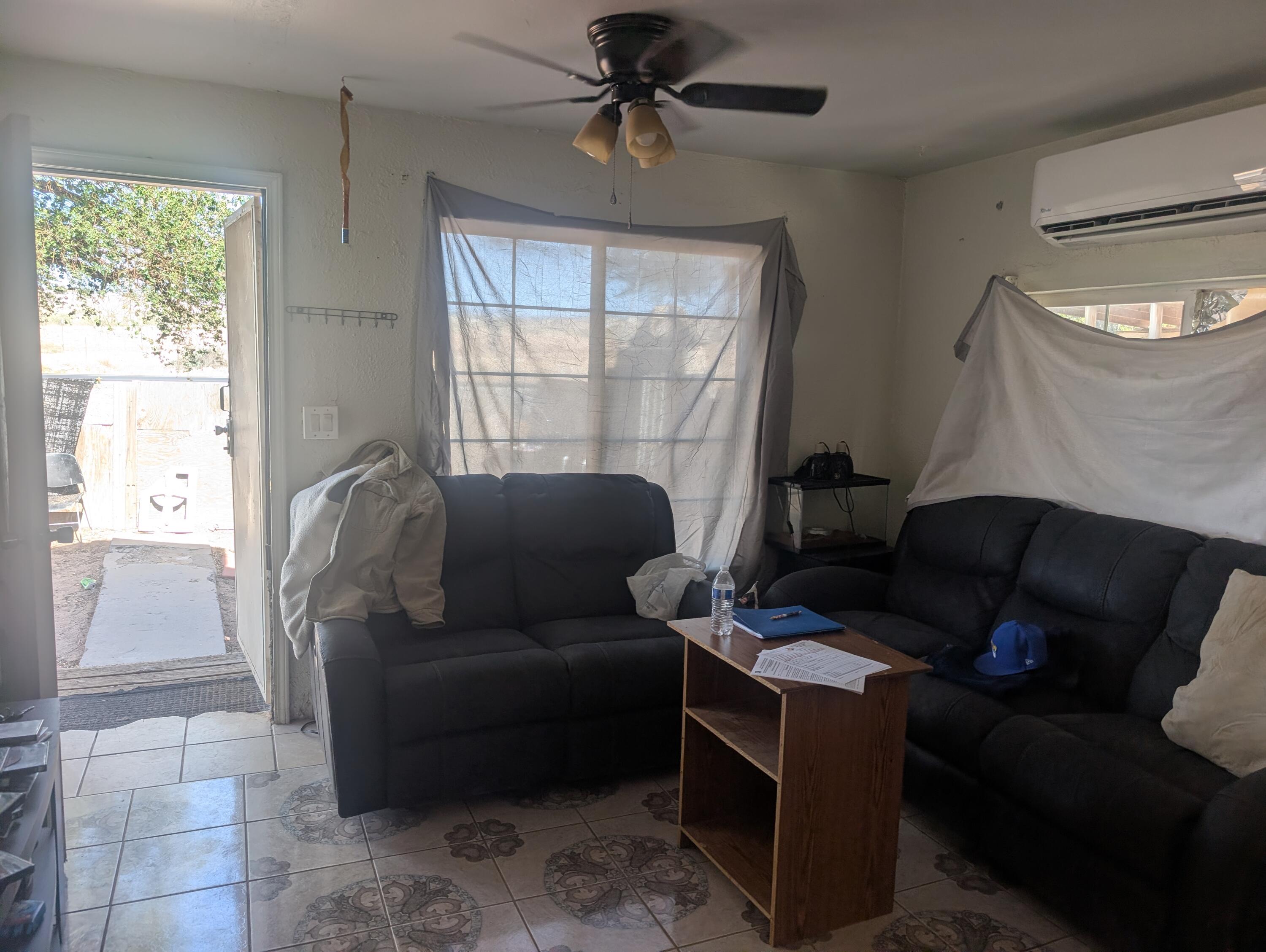 Photo 3 — 152 N El Cerro Loop