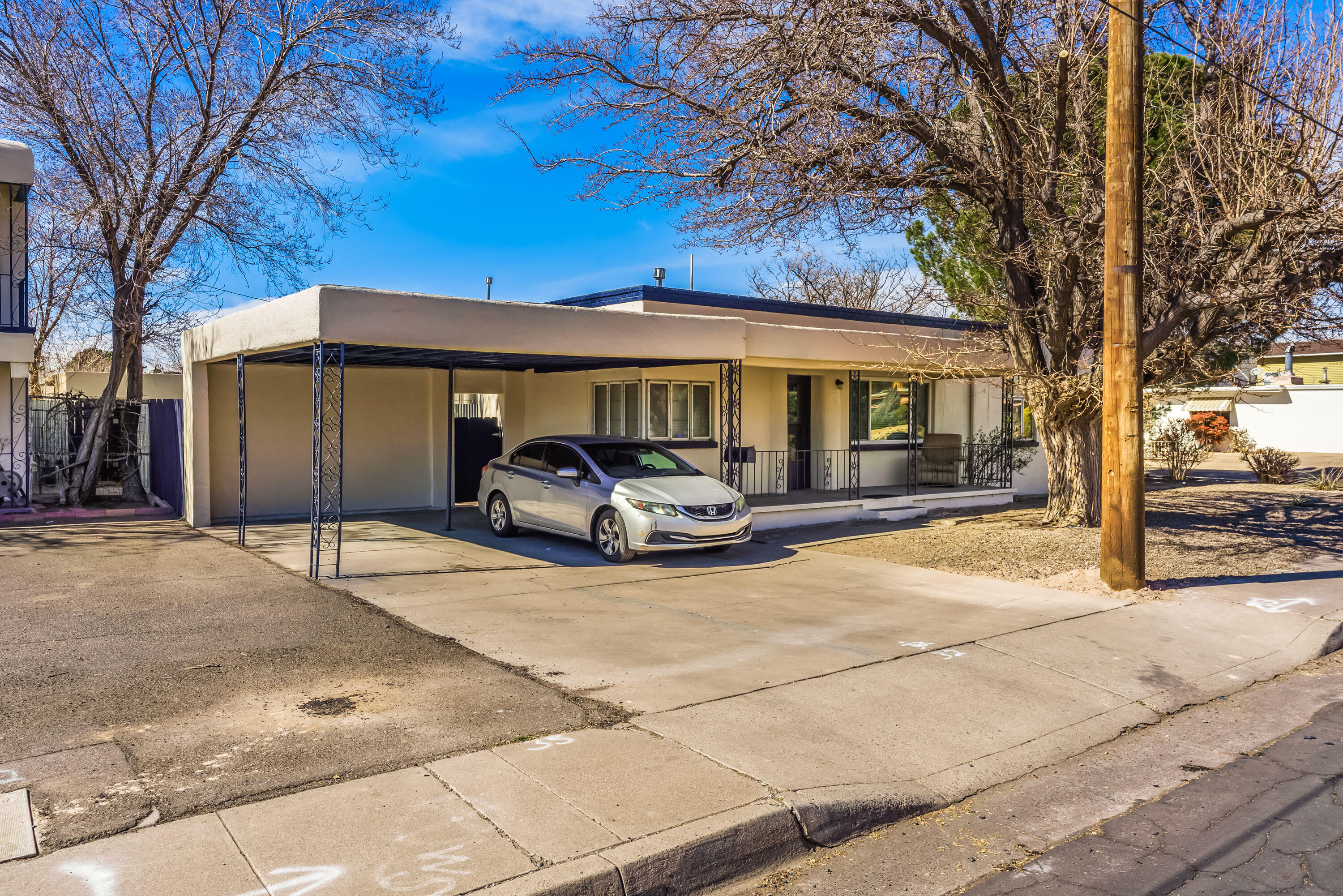 Photo 12 — 1003 Carlisle Boulevard SE
