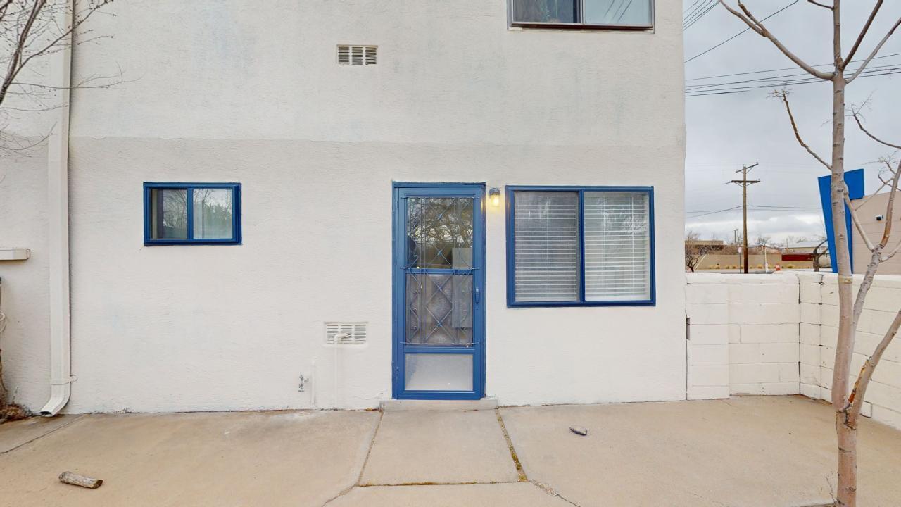 Photo 17 — 1005 Carlisle Boulevard SE
