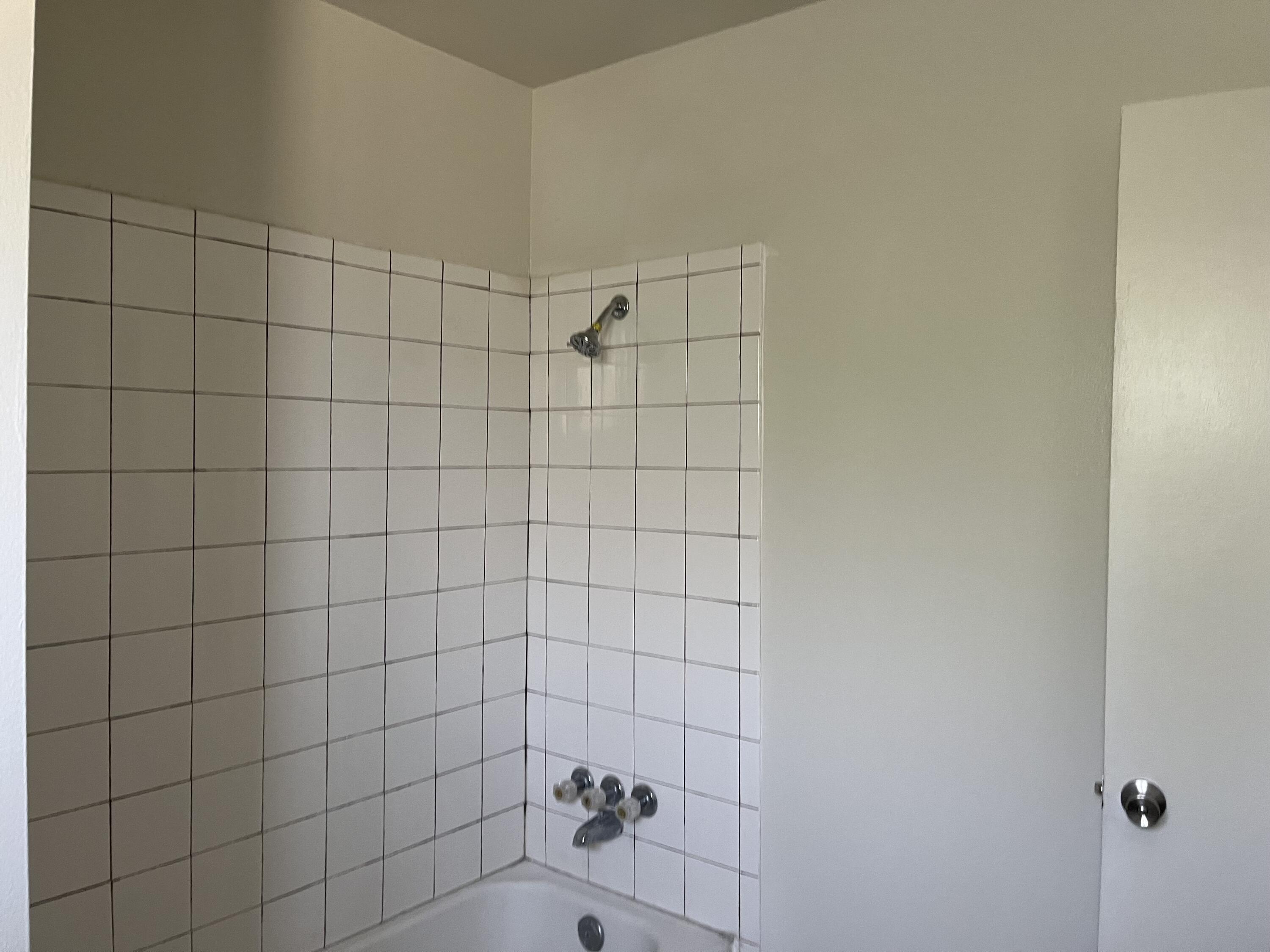 Photo 8 — 1005 Carlisle Boulevard SE