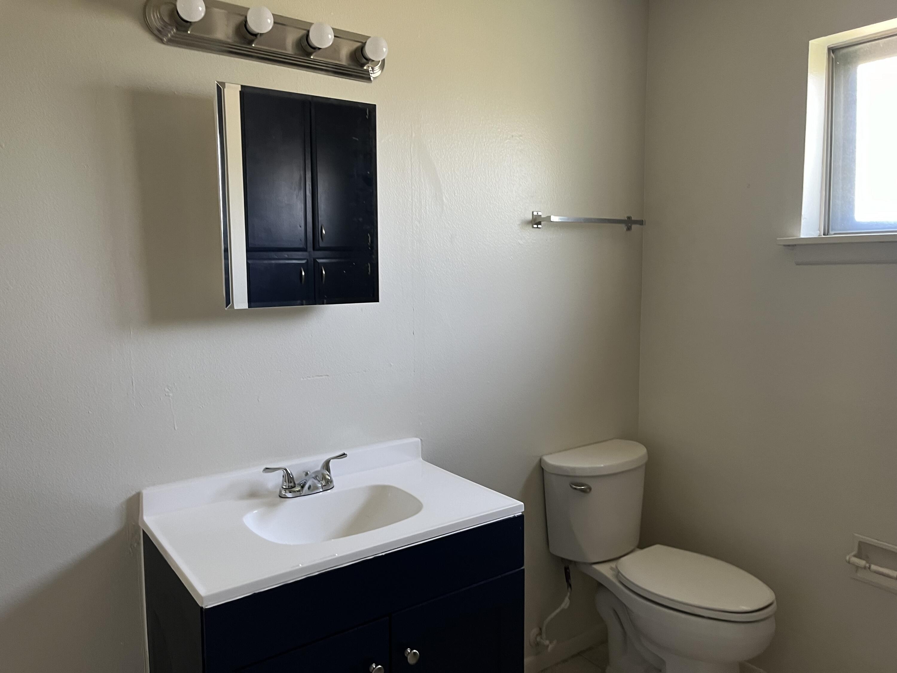 Photo 9 — 1005 Carlisle Boulevard SE