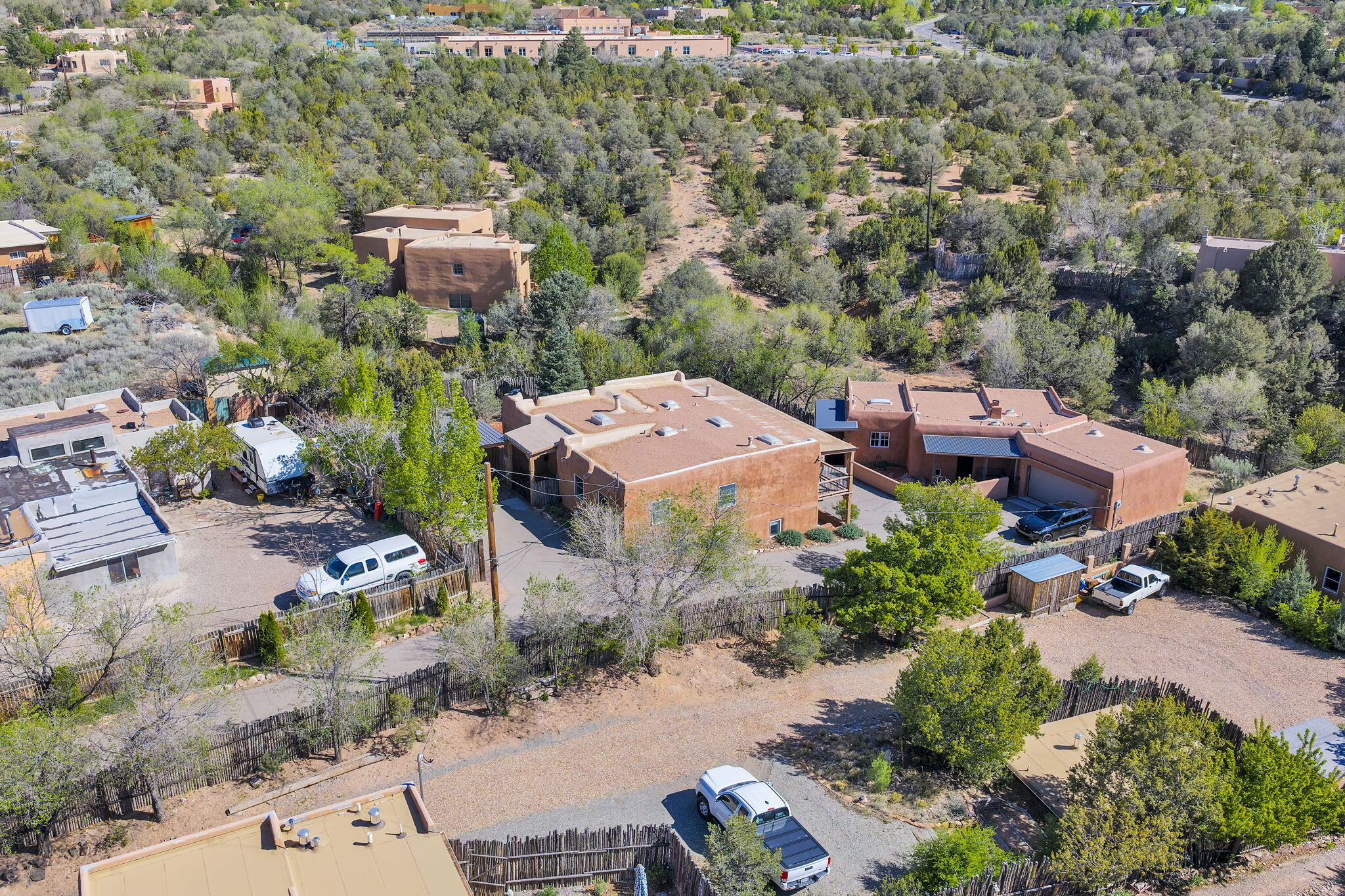 Photo 12 — 424 Apodaca Hill Street