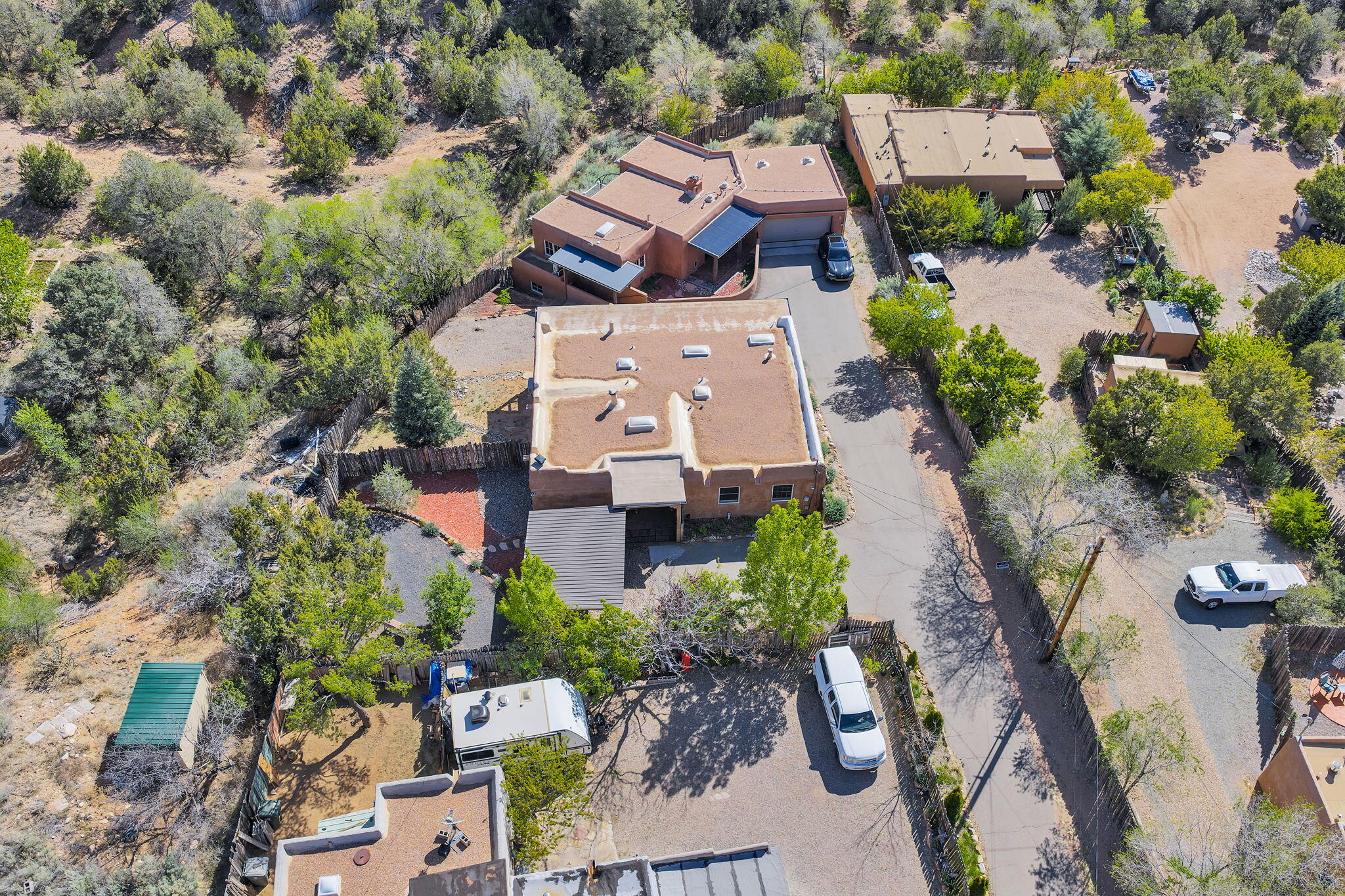 Photo 8 — 424 Apodaca Hill Street