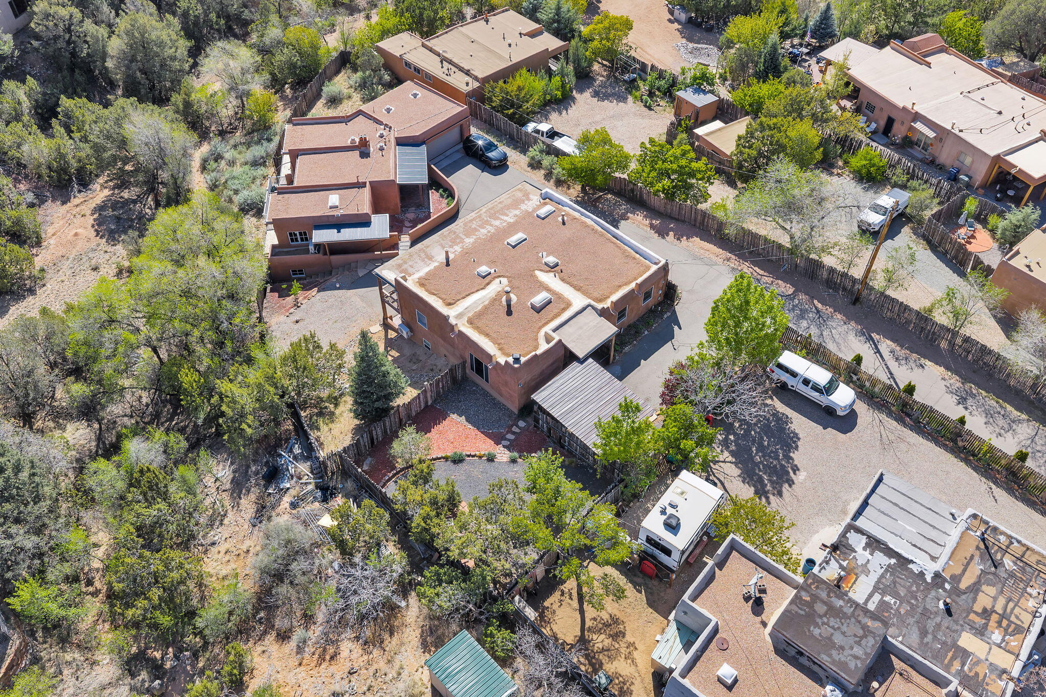Photo 7 — 424 Apodaca Hill Street