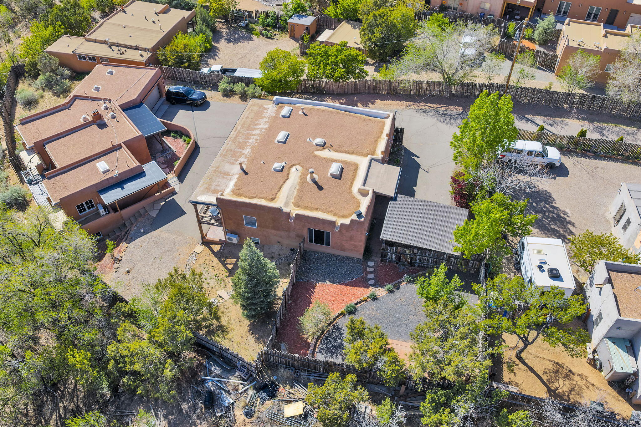 Photo 4 — 424 Apodaca Hill Street
