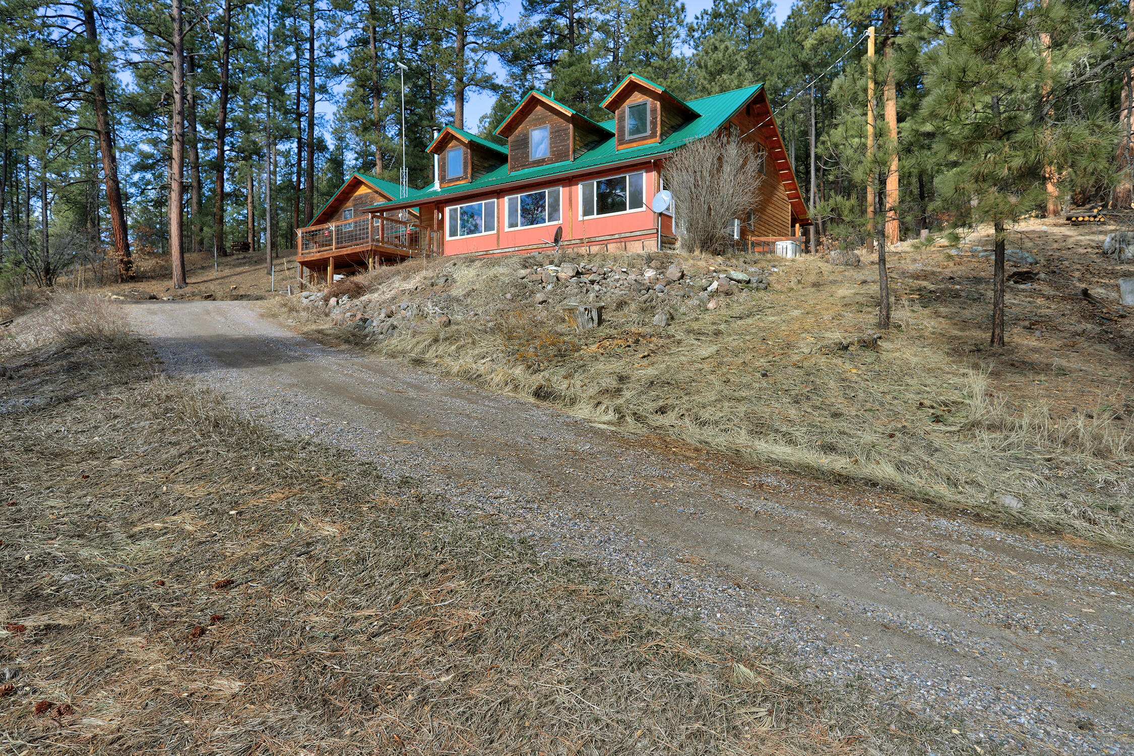 831 Sulphur Creek Road, Jemez Springs, NM 87025