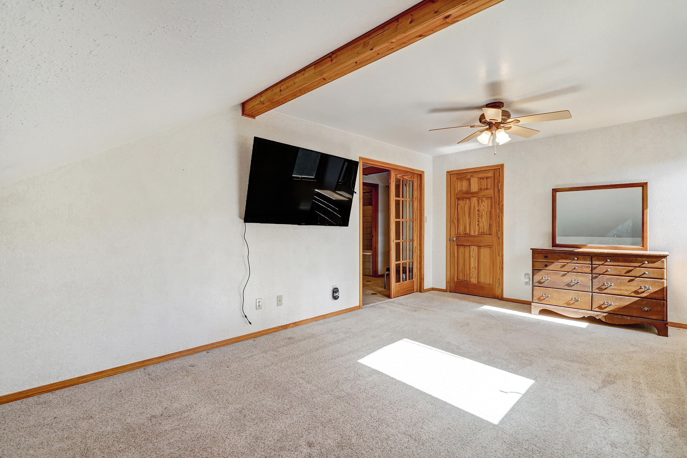 Photo 12 — 831 Sulphur Creek Road