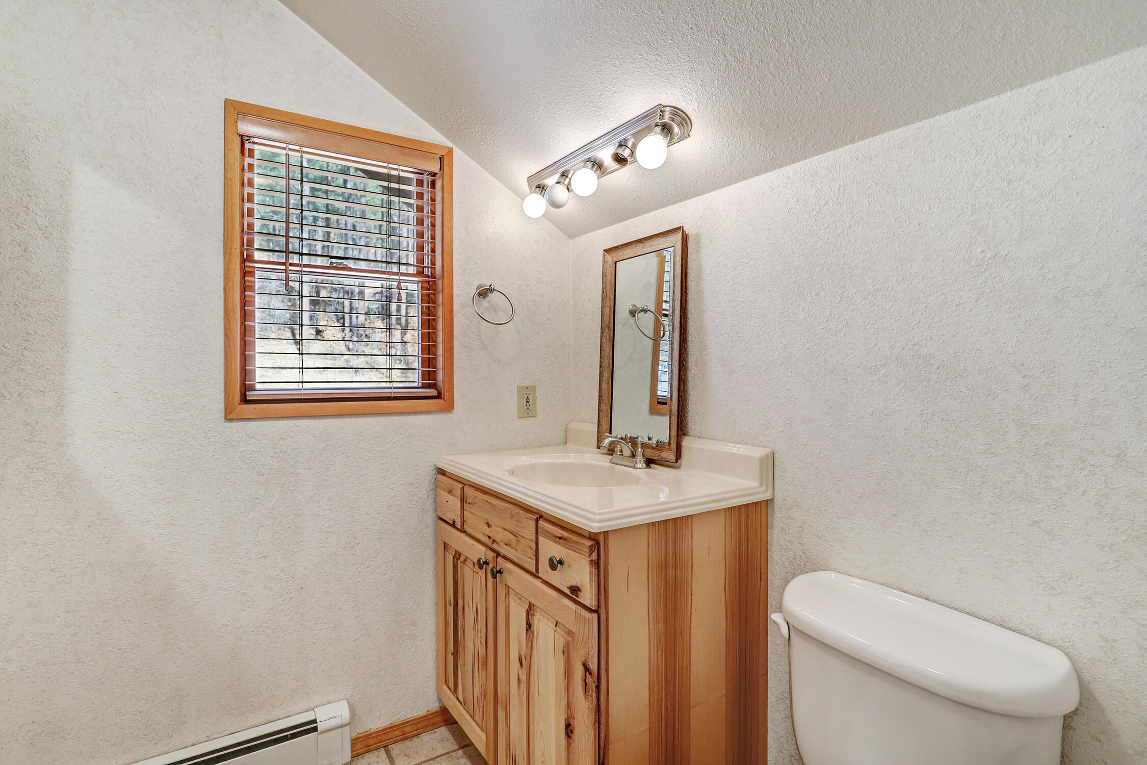 Photo 14 — 831 Sulphur Creek Road