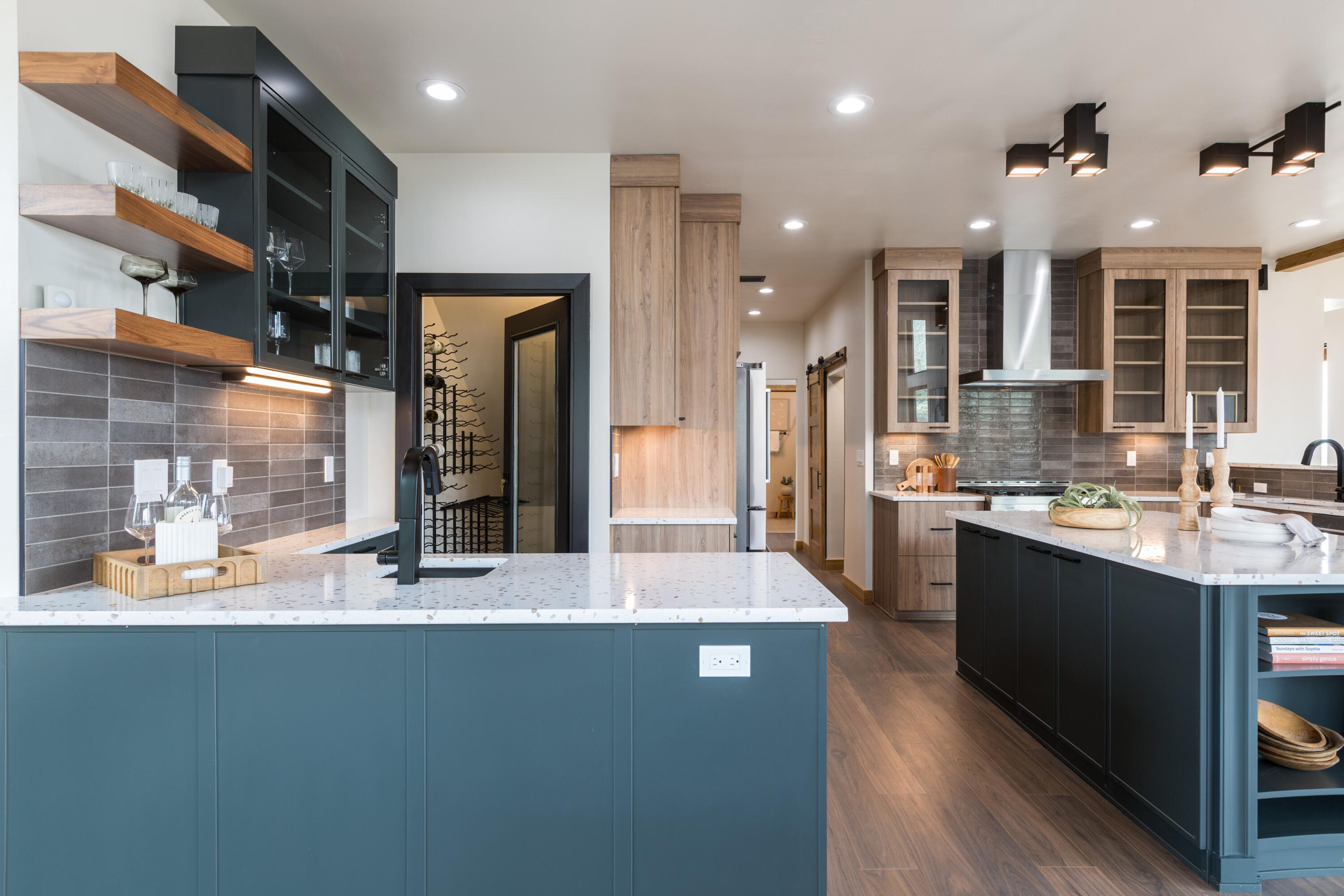 Photo 7 — 12055 Elena Drive NE