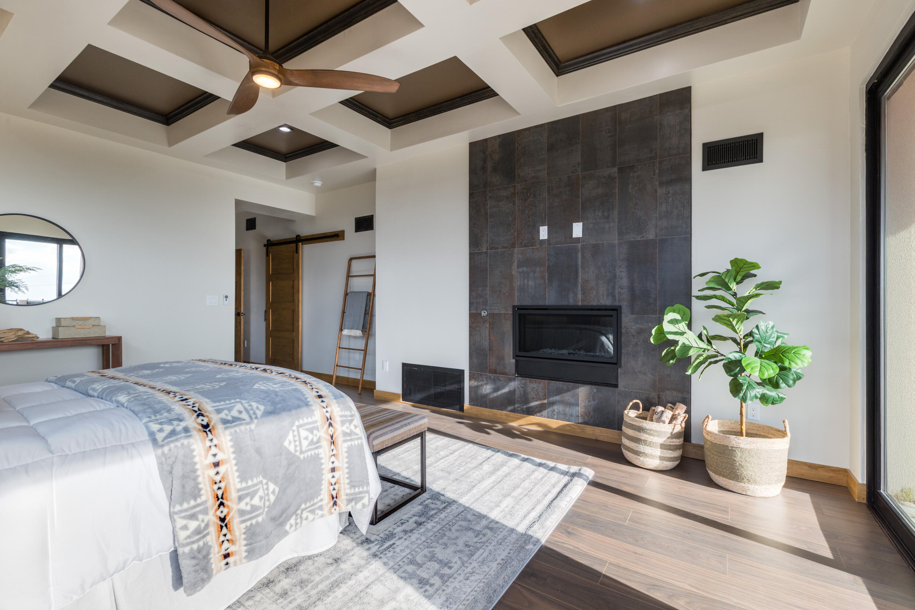 Photo 15 — 12055 Elena Drive NE