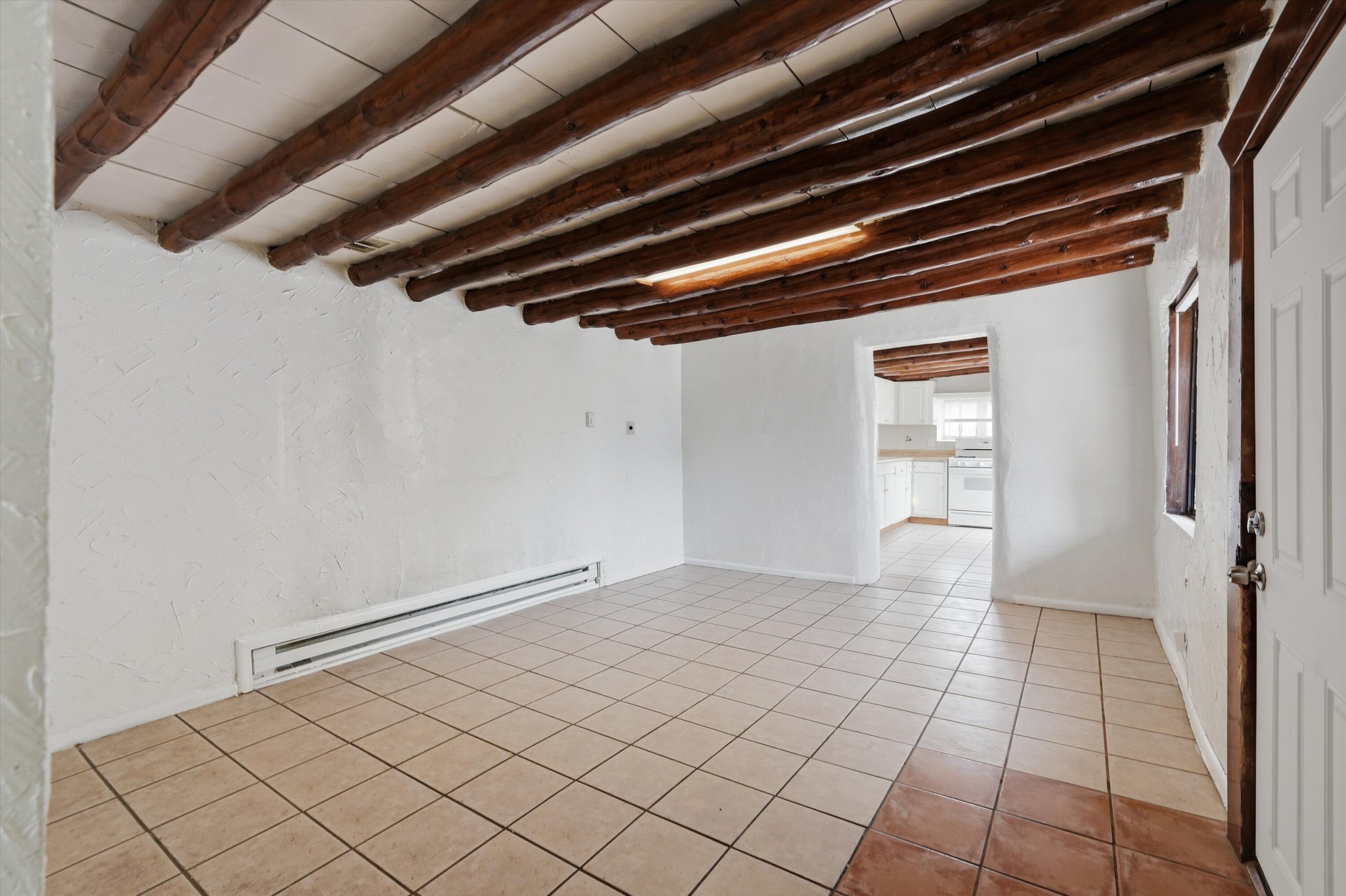 Photo 5 — 325 San Andres Avenue NW