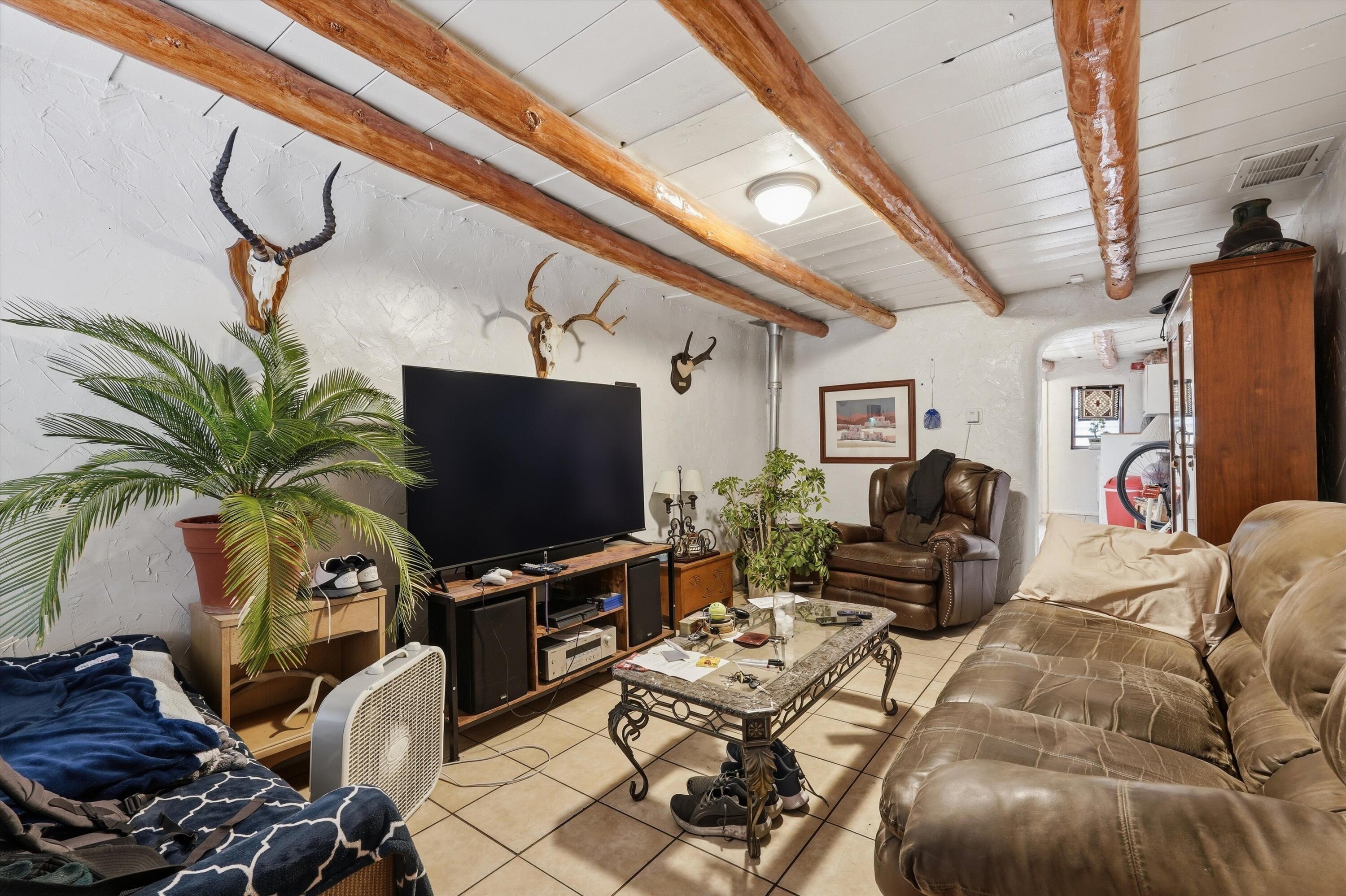 Photo 17 — 325 San Andres Avenue NW
