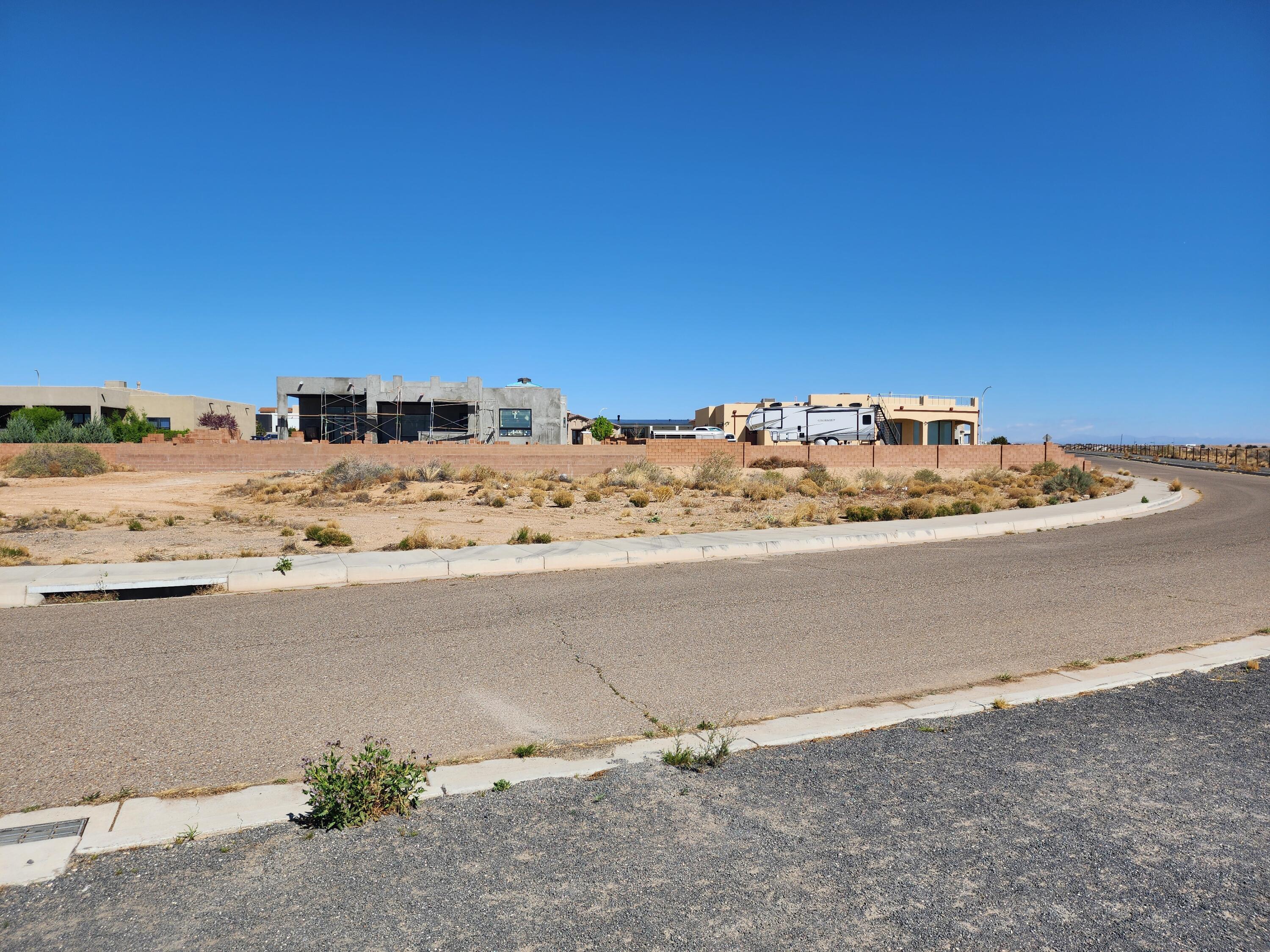 Photo 3 — 6301 Vista Del Prado Road NW