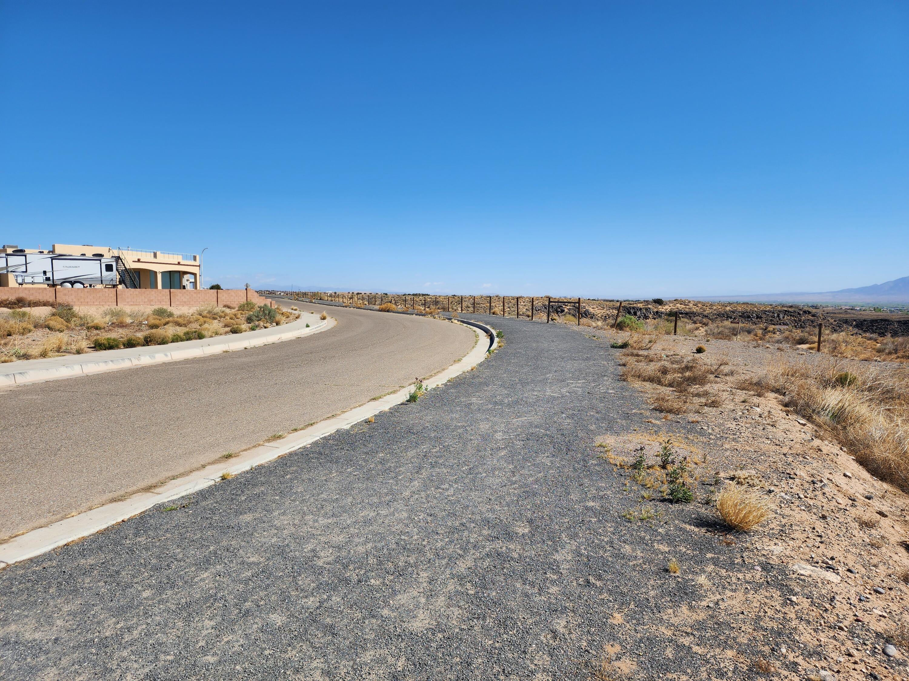 Photo 2 — 6301 Vista Del Prado Road NW