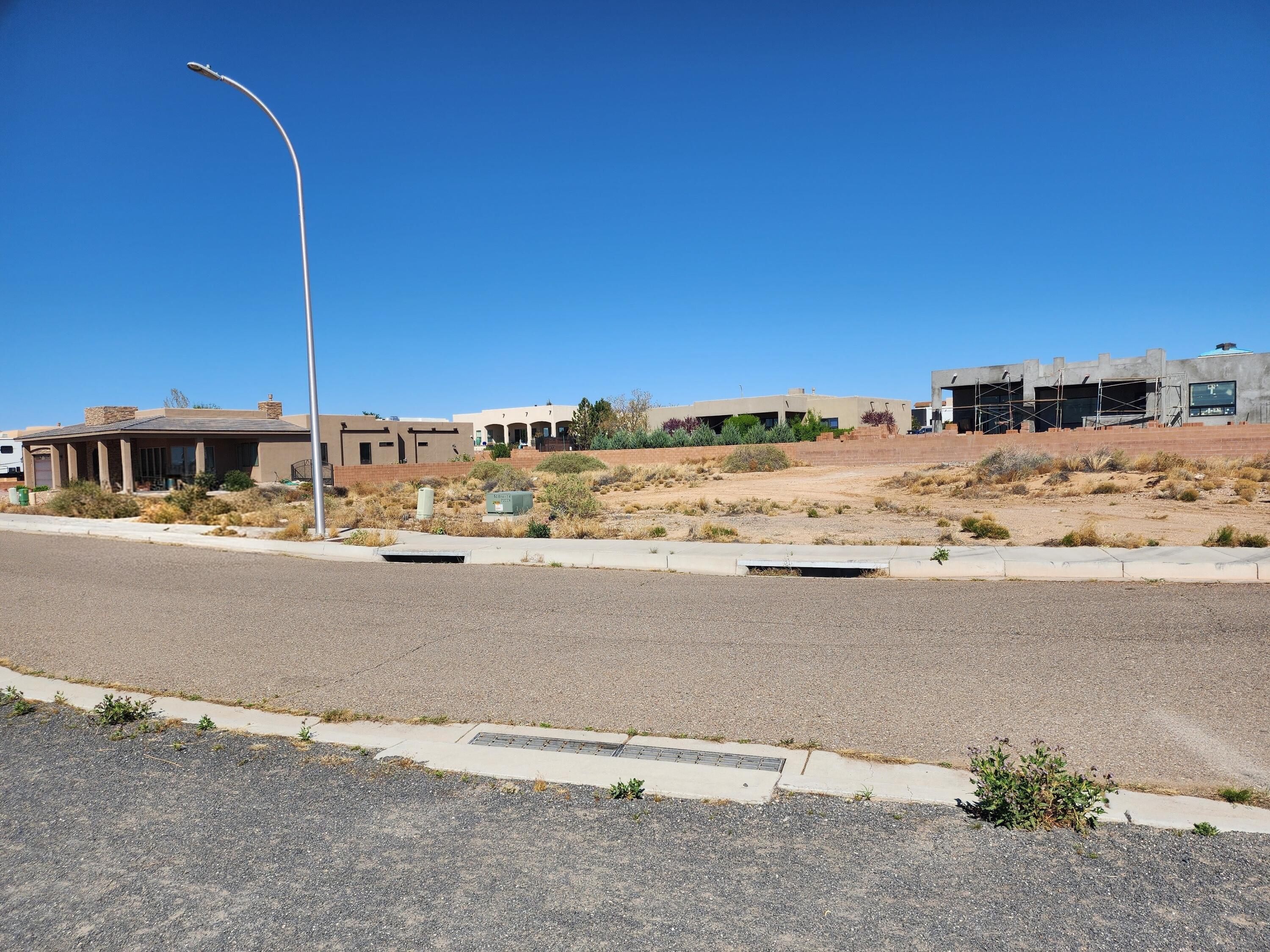 Photo 3 — 6301 Vista Del Prado Road NW