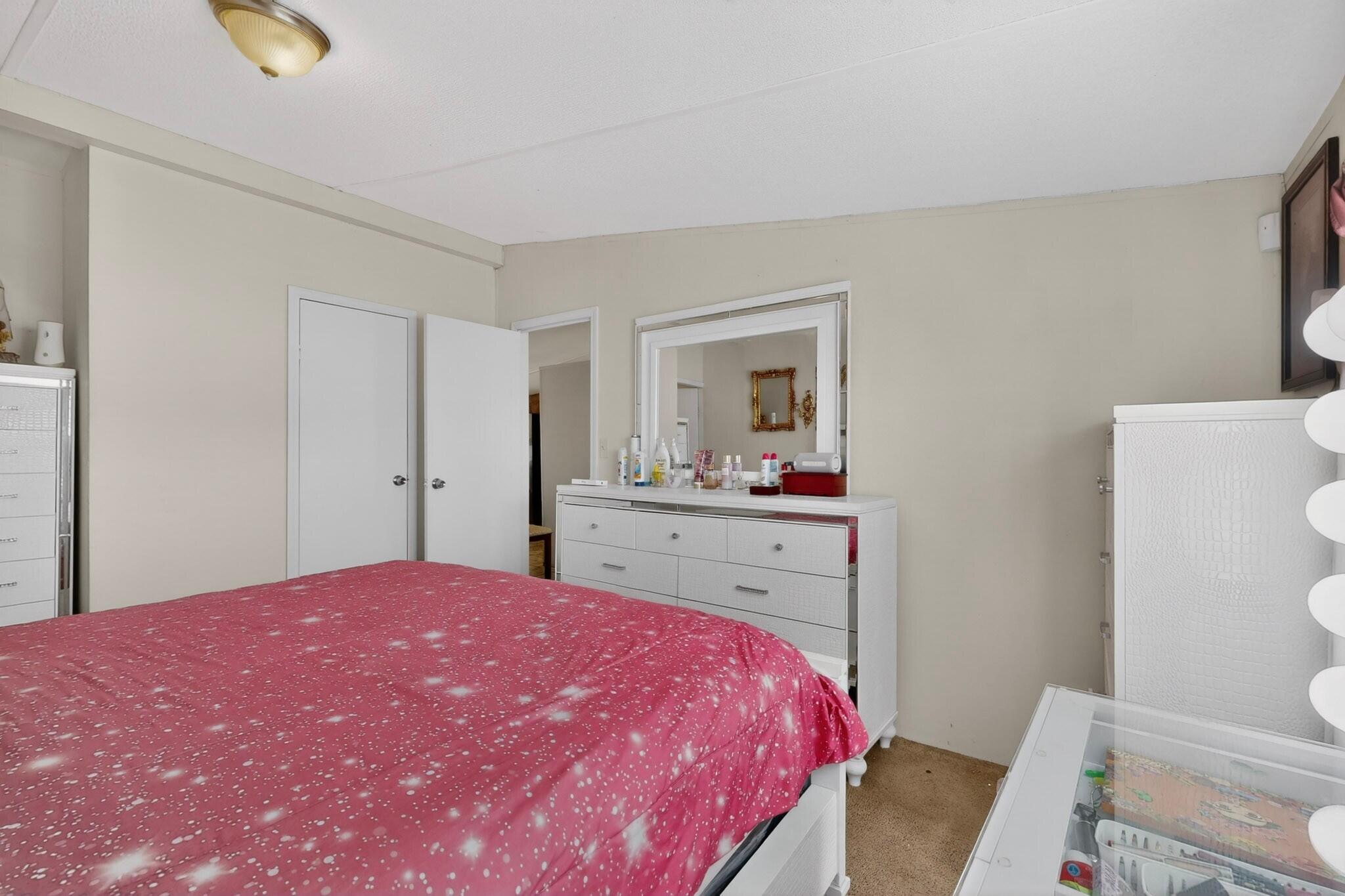 Photo 17 — 3854 Ribera Street SW