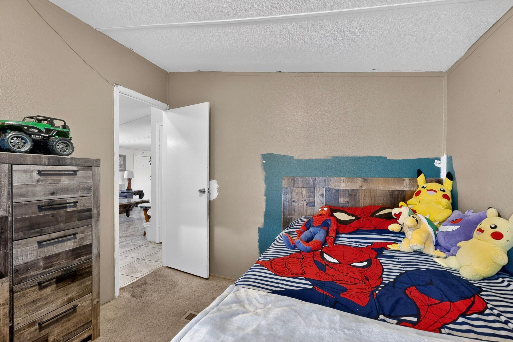 Photo 9 — 3854 Ribera Street SW