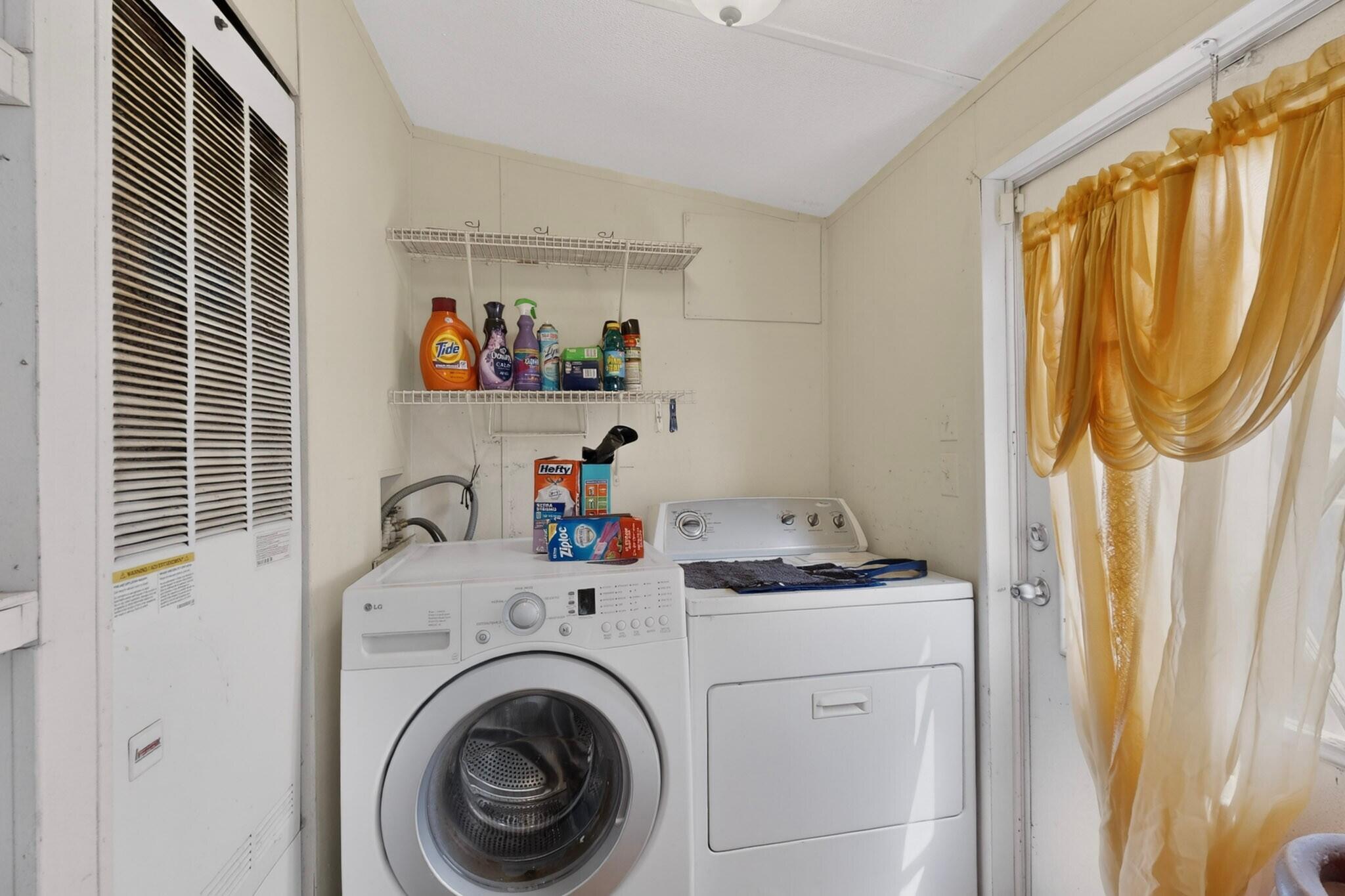 Photo 8 — 3854 Ribera Street SW