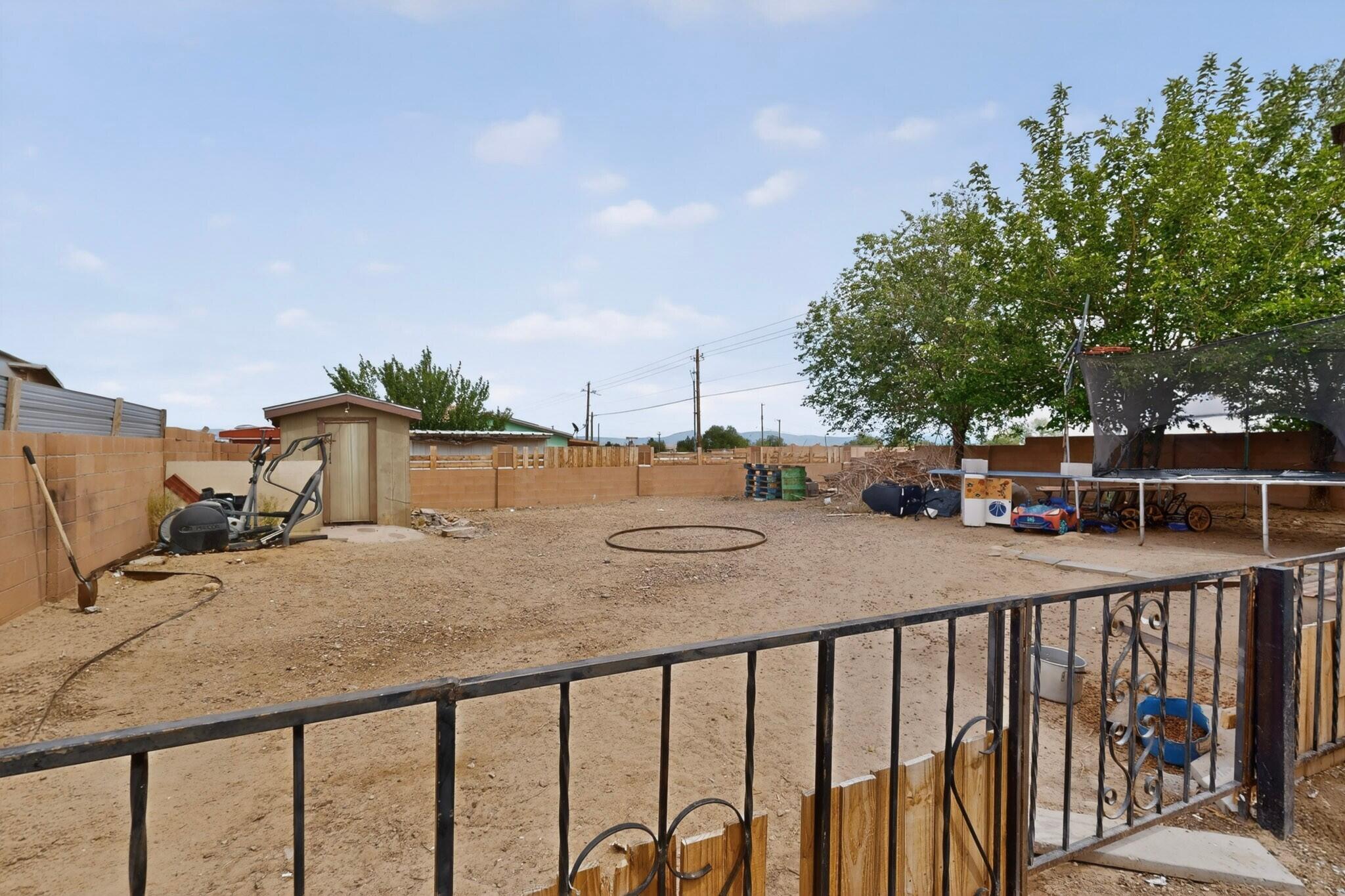 Photo 5 — 3854 Ribera Street SW