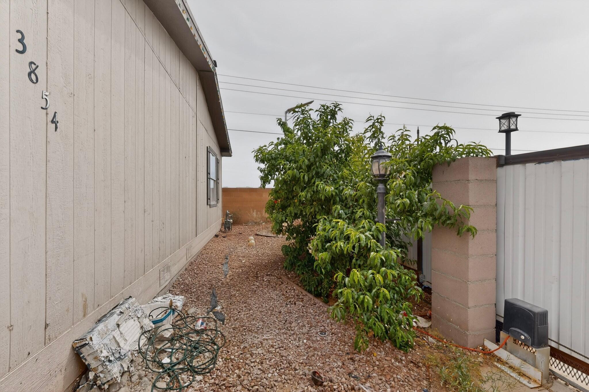Photo 4 — 3854 Ribera Street SW