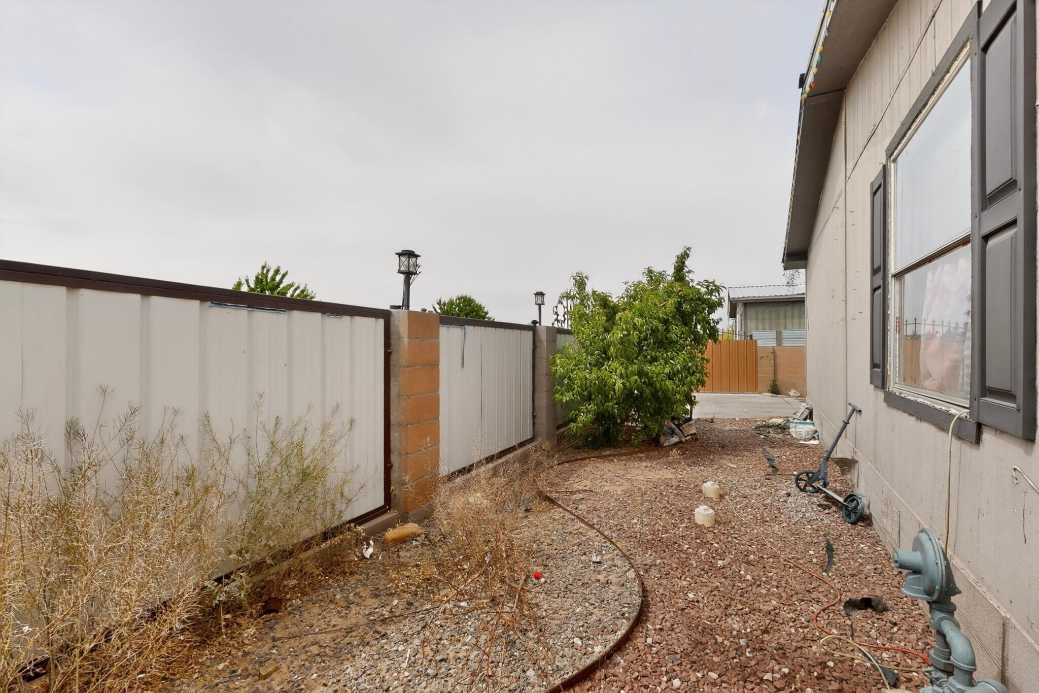 Photo 3 — 3854 Ribera Street SW