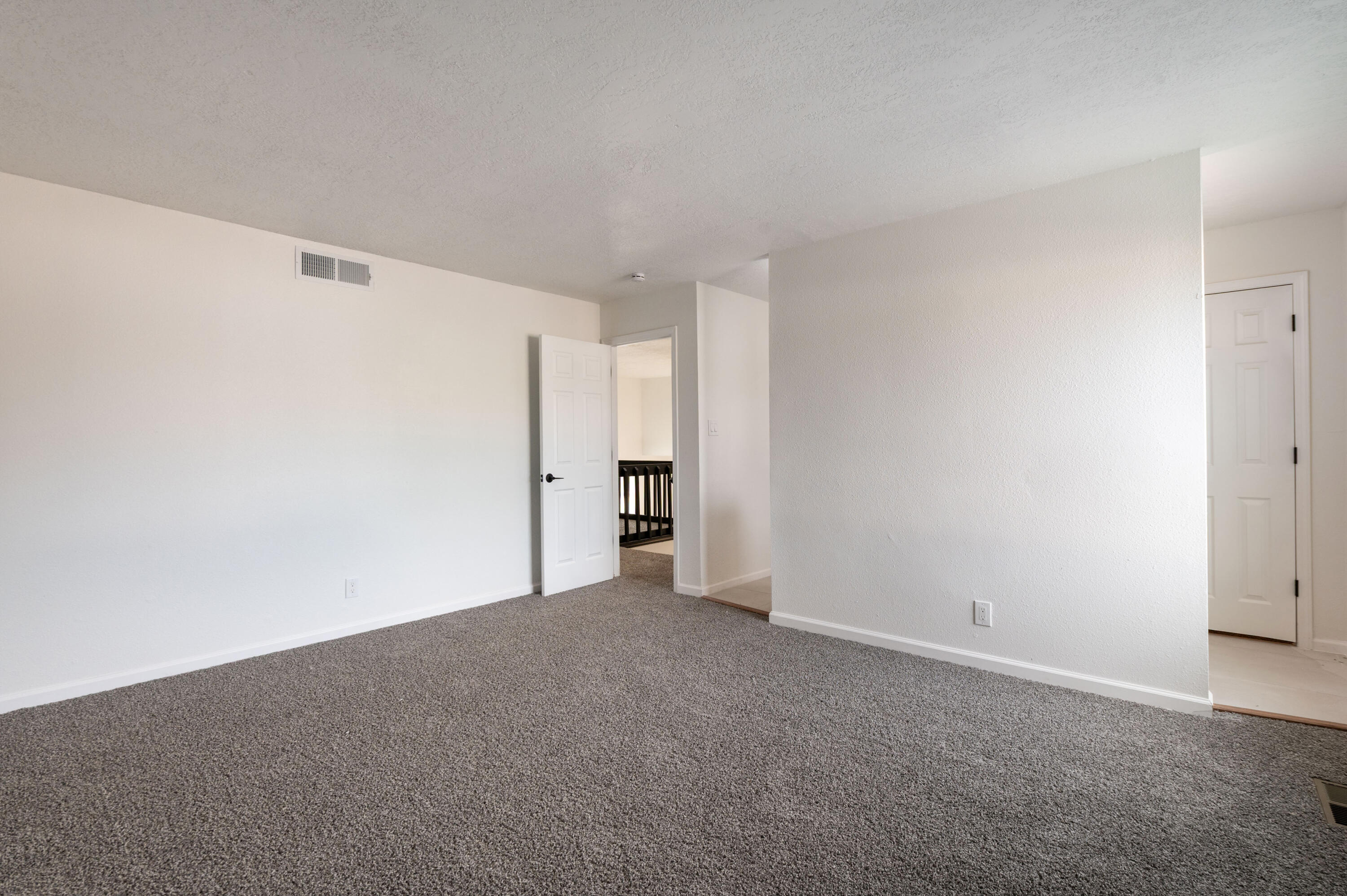 Photo 20 — 303 Oreja De Oro Drive SE