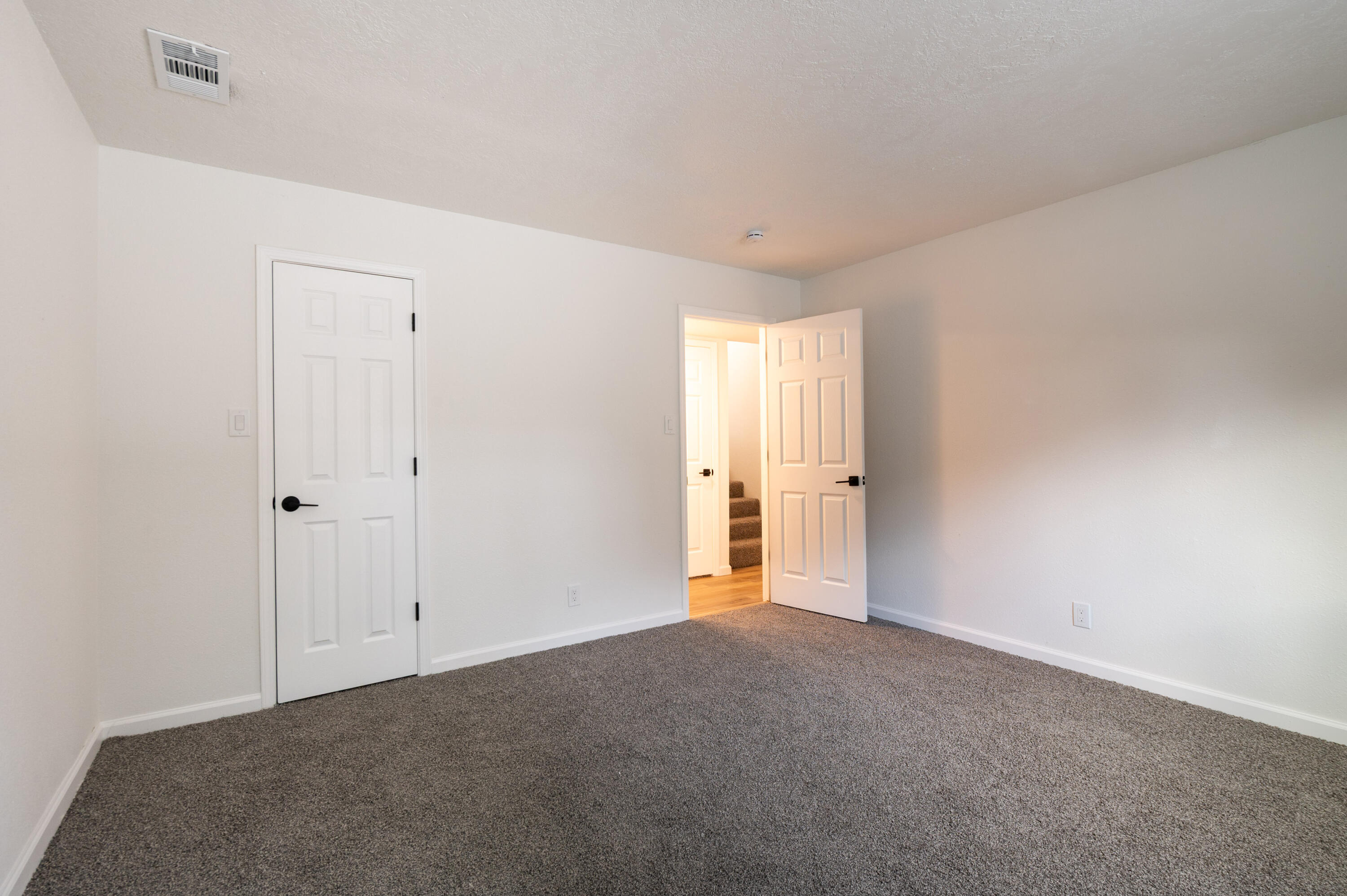 Photo 10 — 303 Oreja De Oro Drive SE