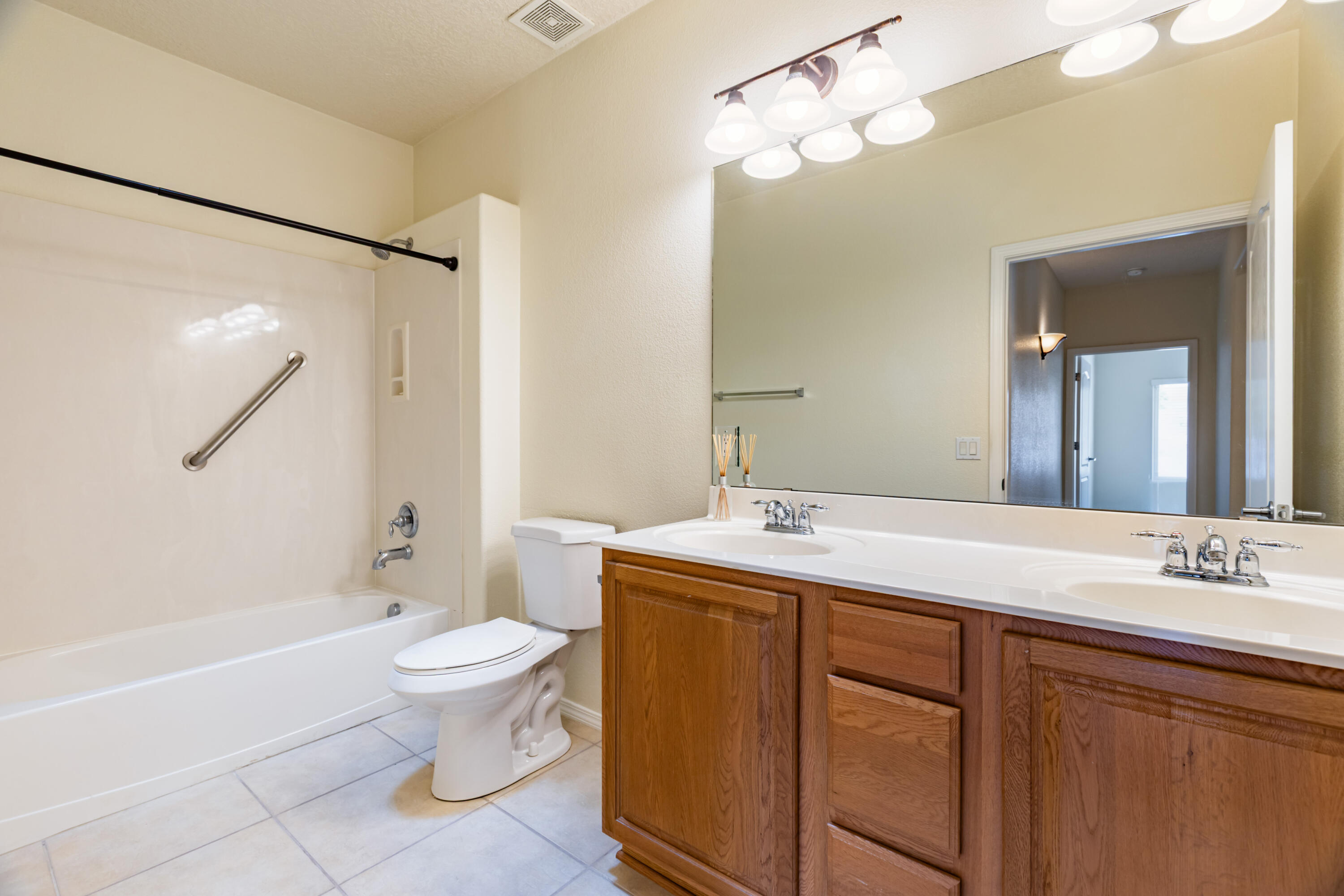 Photo 11 — 921 Purple Aster Drive