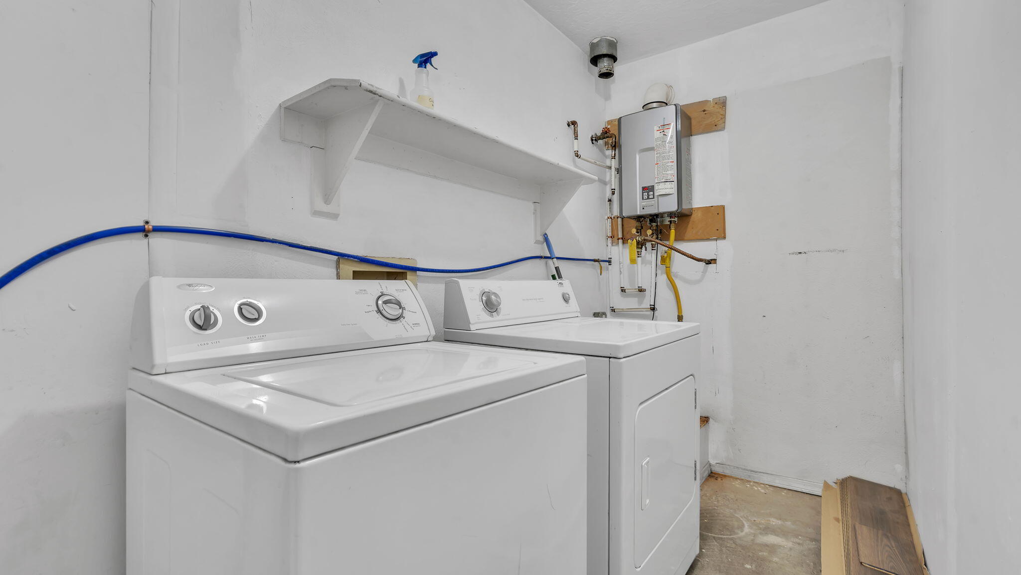 Photo 3 — 112 Hilton Avenue NW