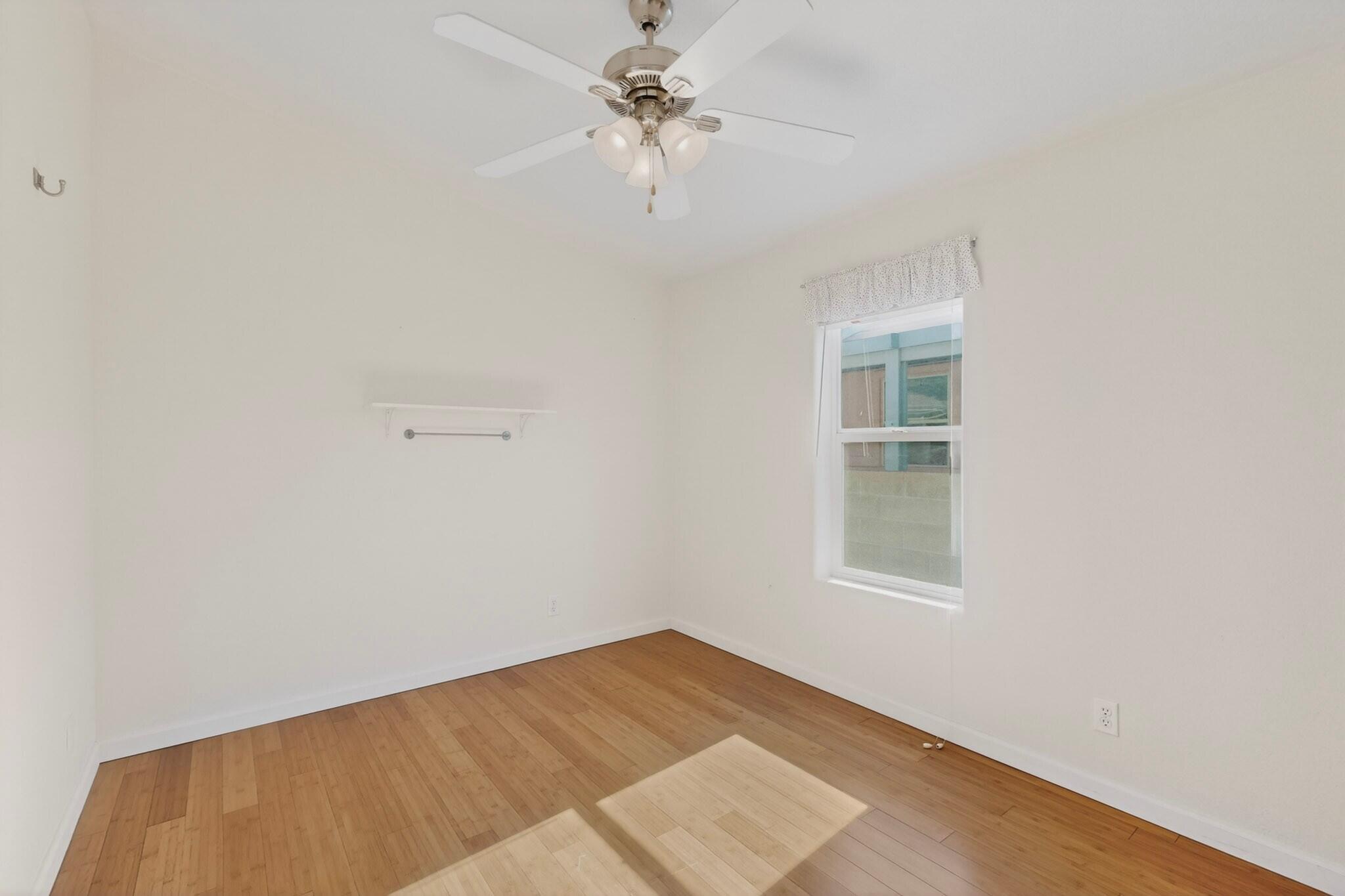 Photo 15 — 214 Sunrise Bluffs Drive