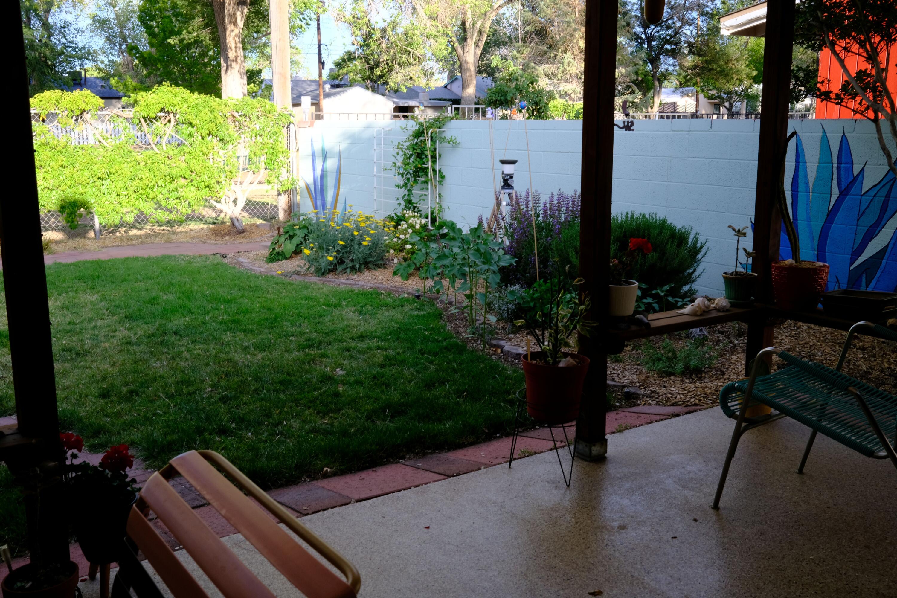 Photo 14 — 806 Hermosa Drive NE