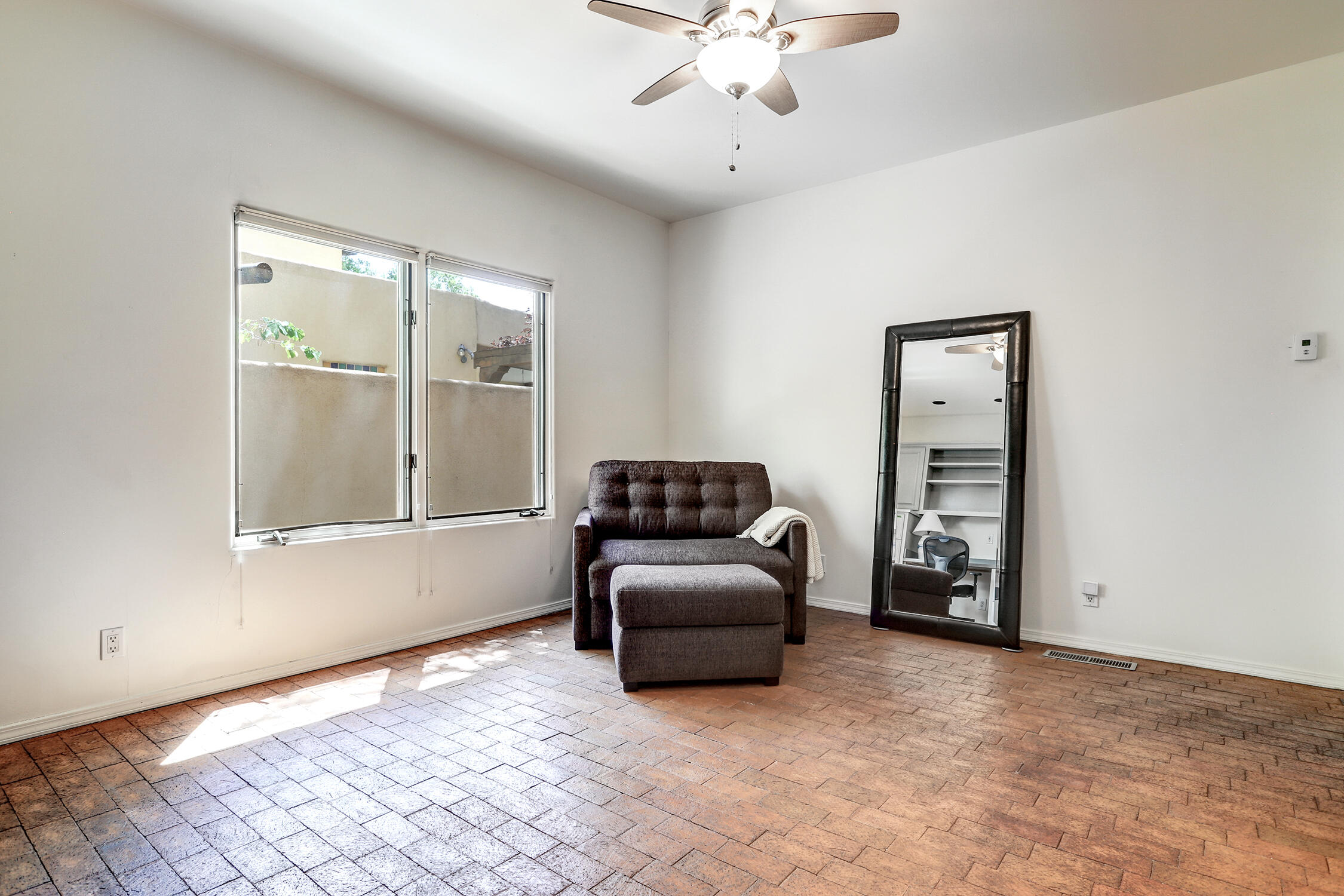 Photo 3 — 3004 Calle De Alamo NW