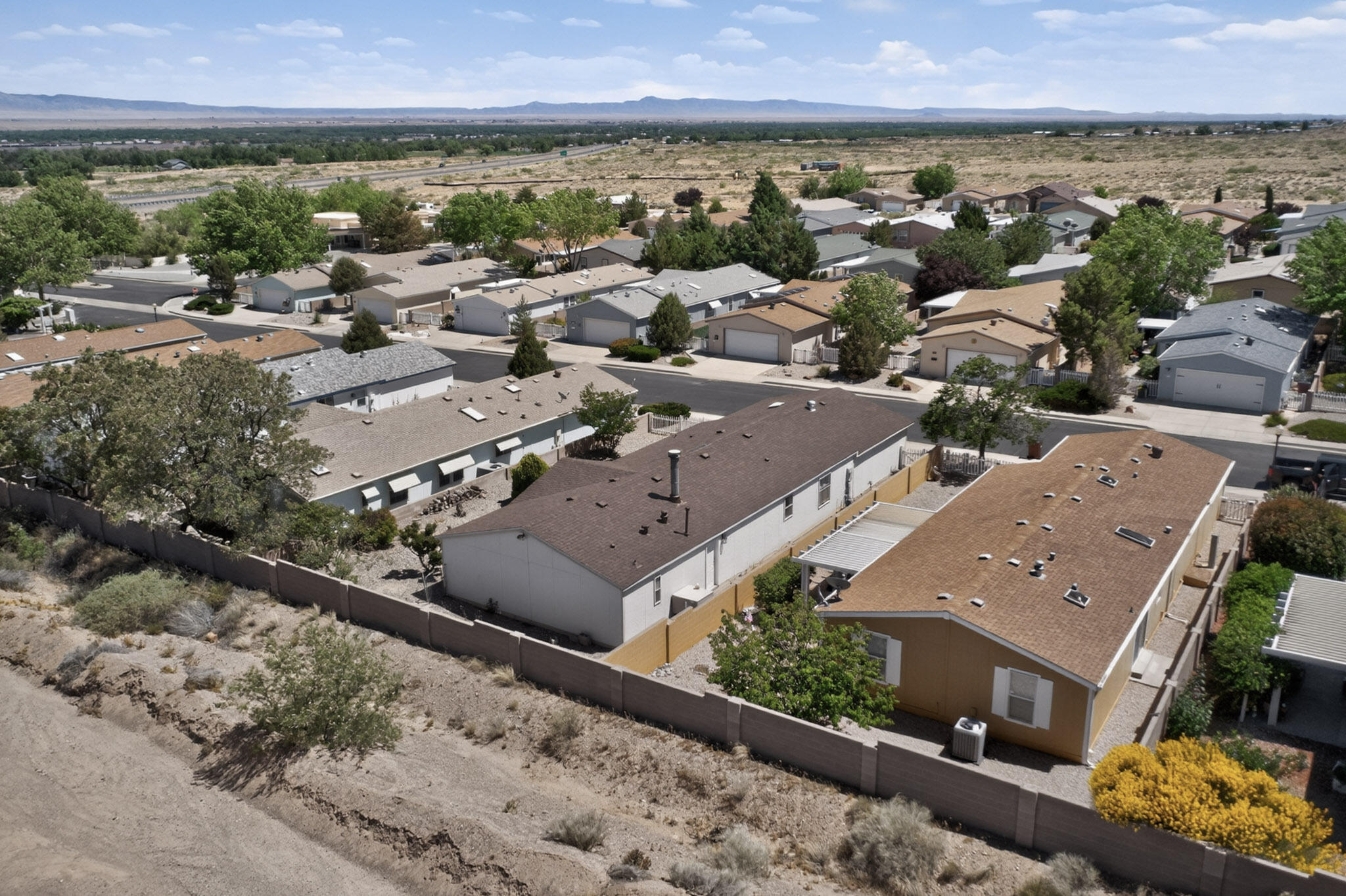 Photo 9 — 110 Sunrise Bluffs Drive