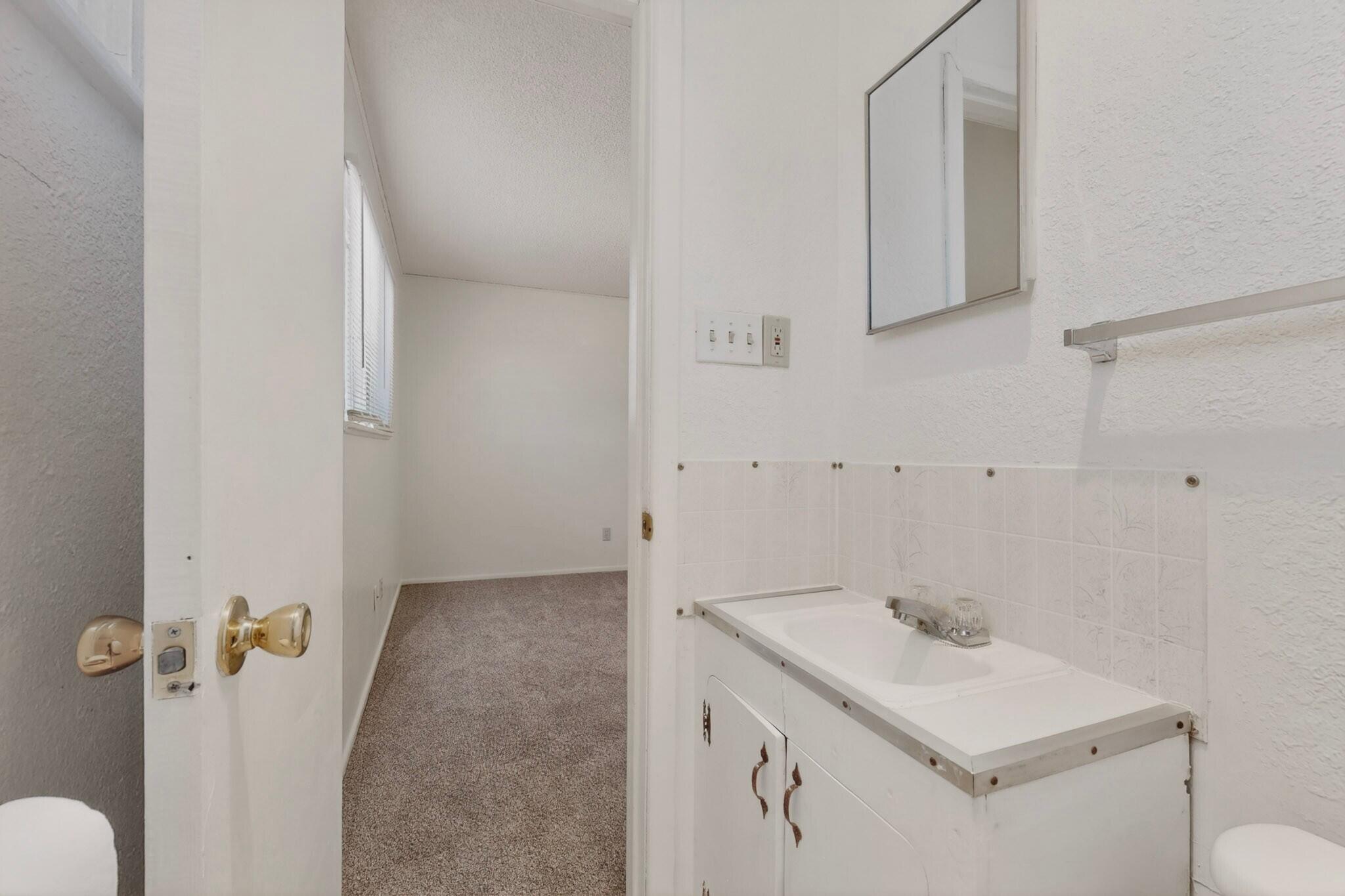 Photo 15 — 844 Clovis Avenue