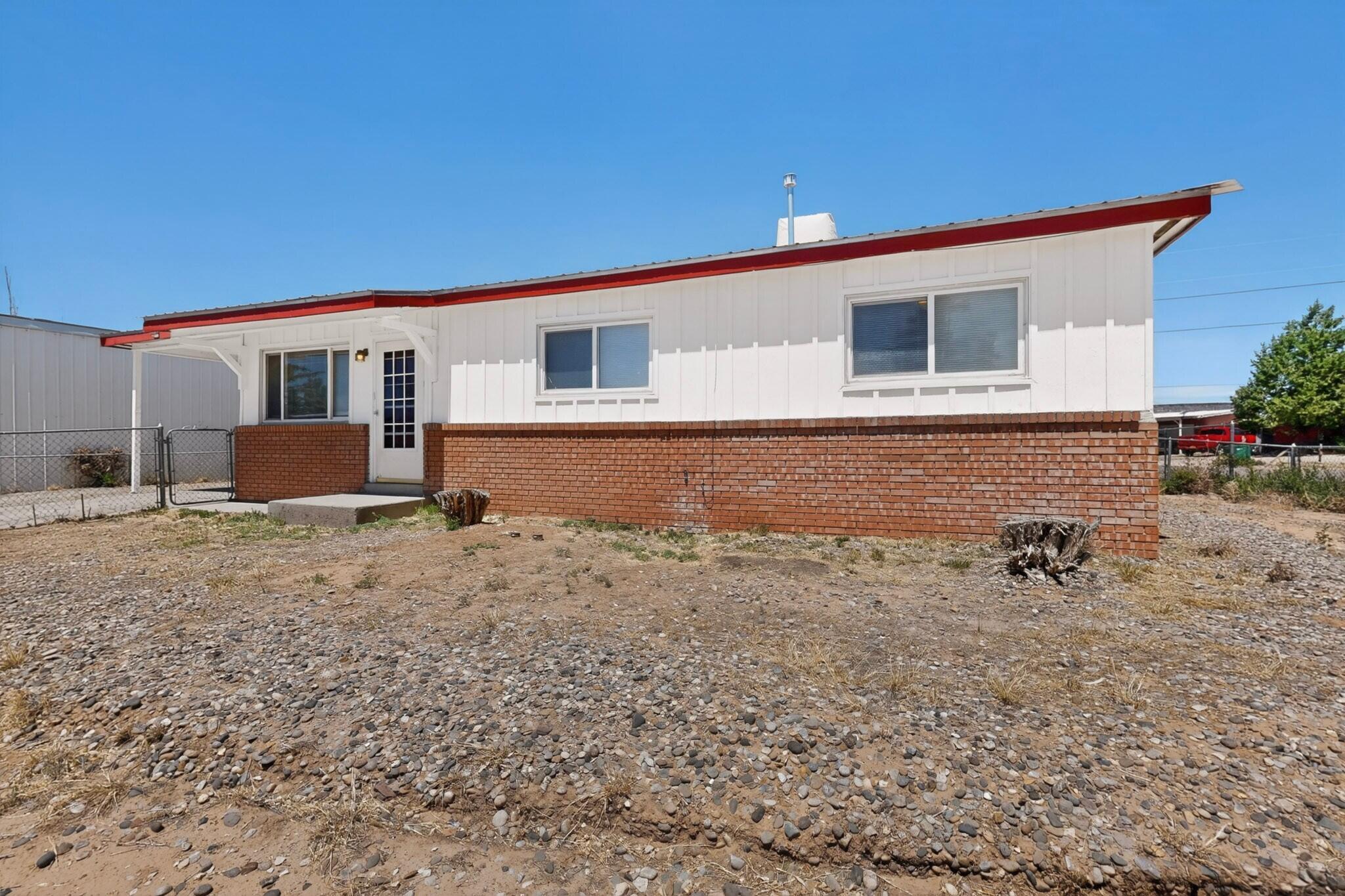 Photo 11 — 844 Clovis Avenue