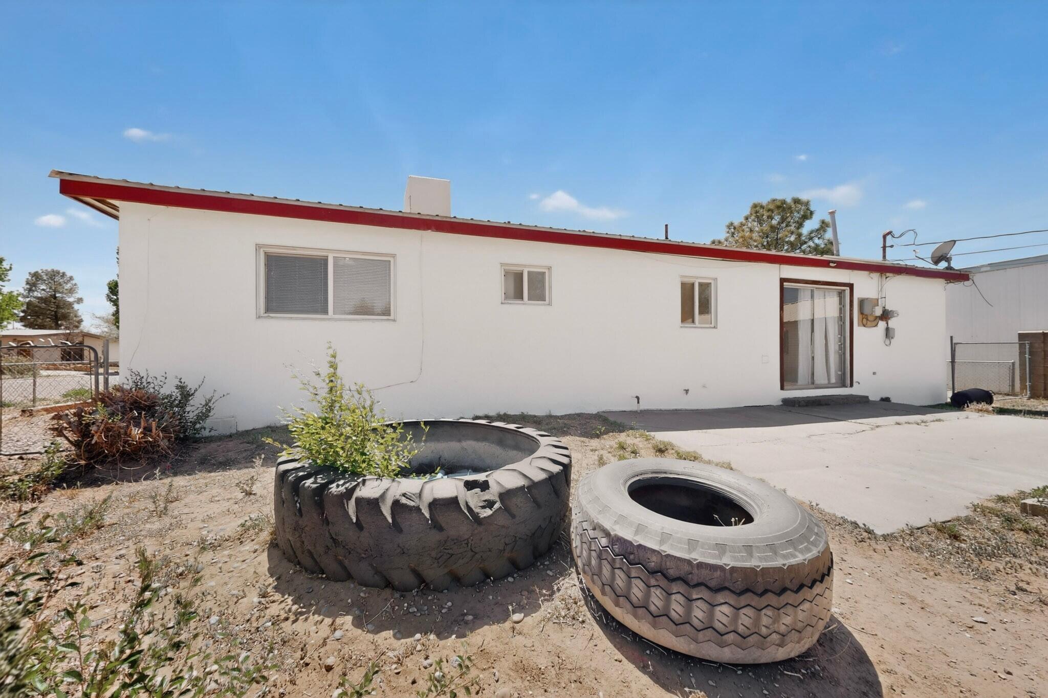 Photo 4 — 844 Clovis Avenue