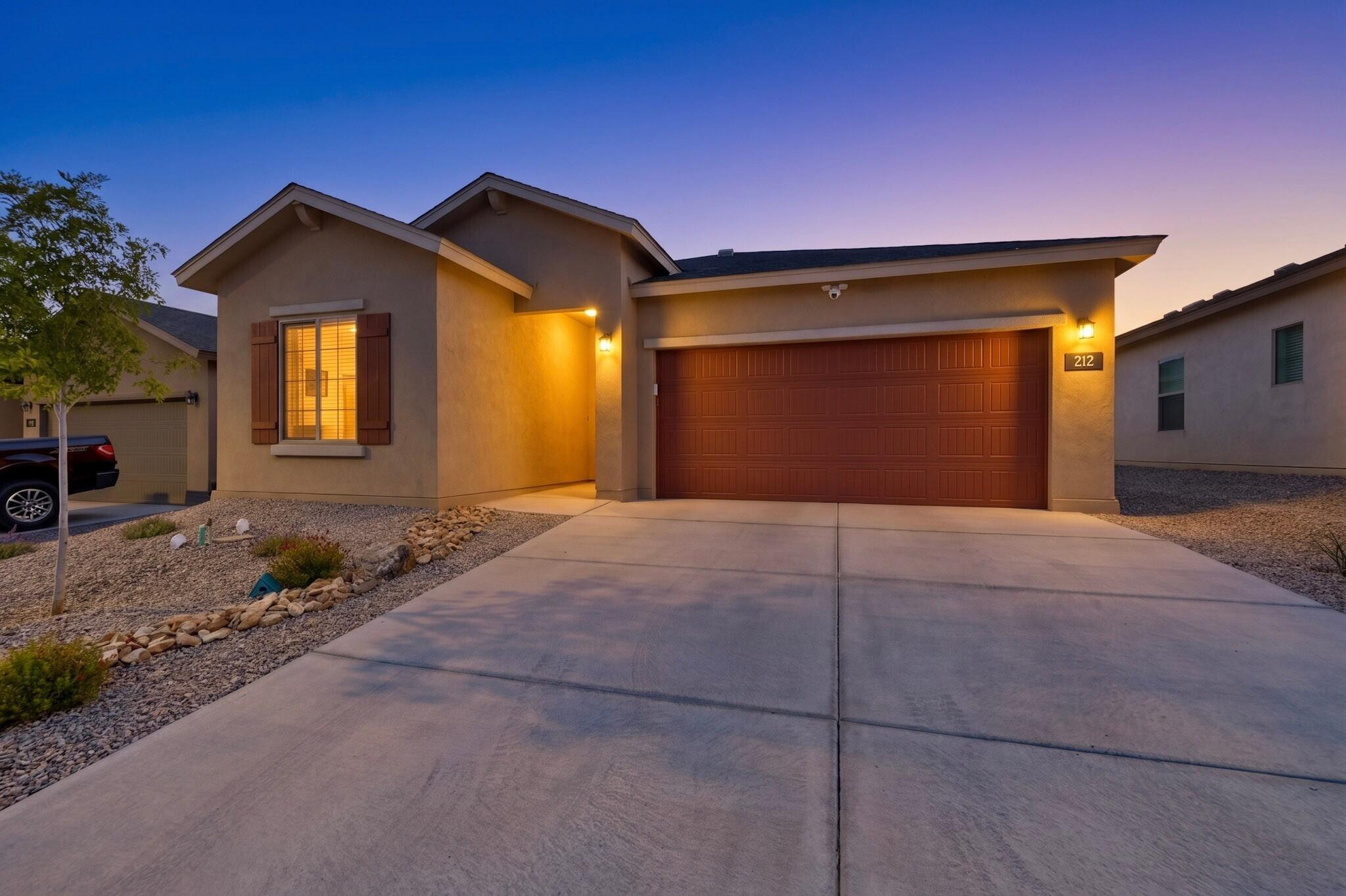 212 Prism Avenue SW, Rio Rancho, NM 87124