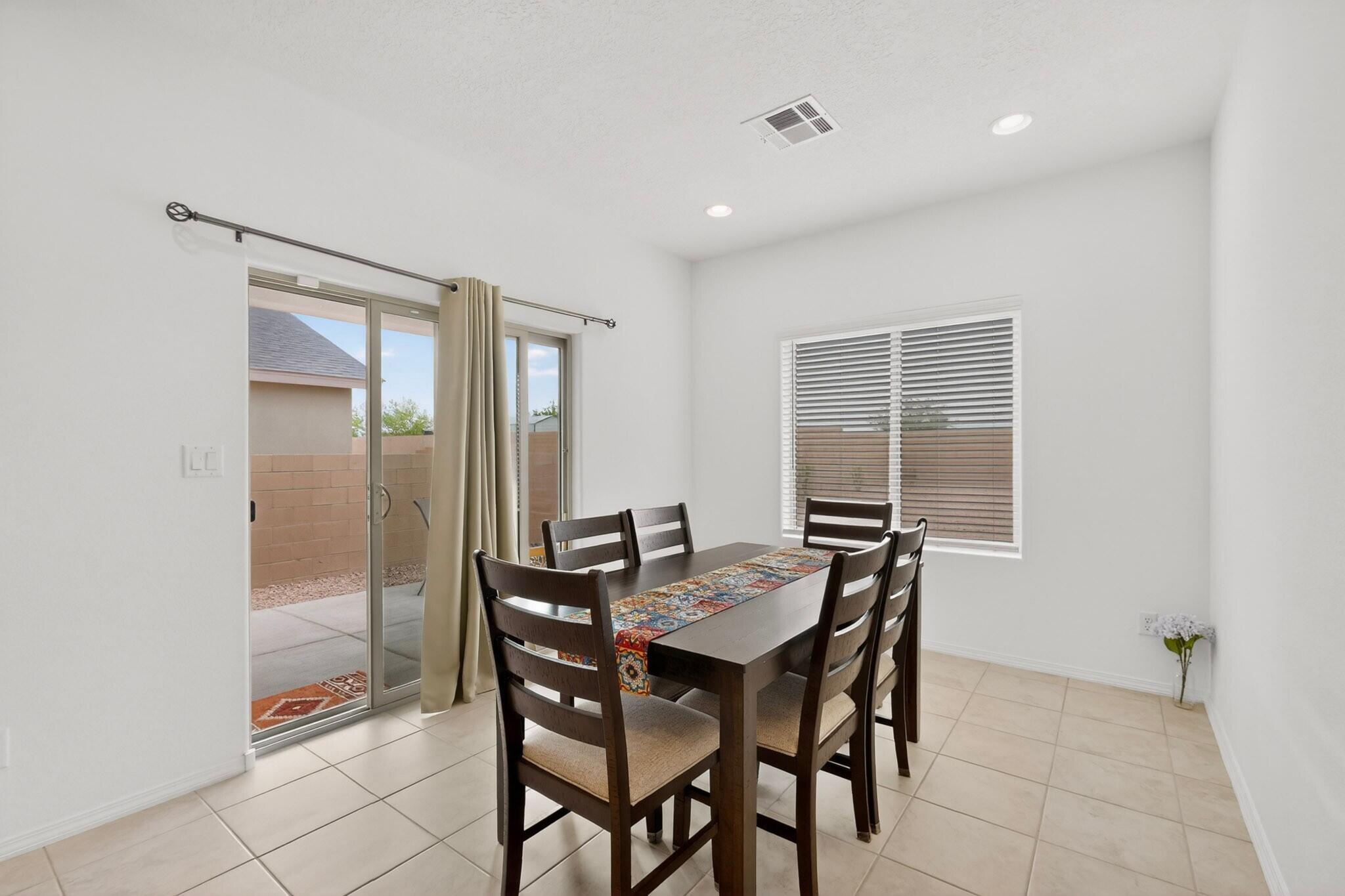 Photo 17 — 212 Prism Avenue SW