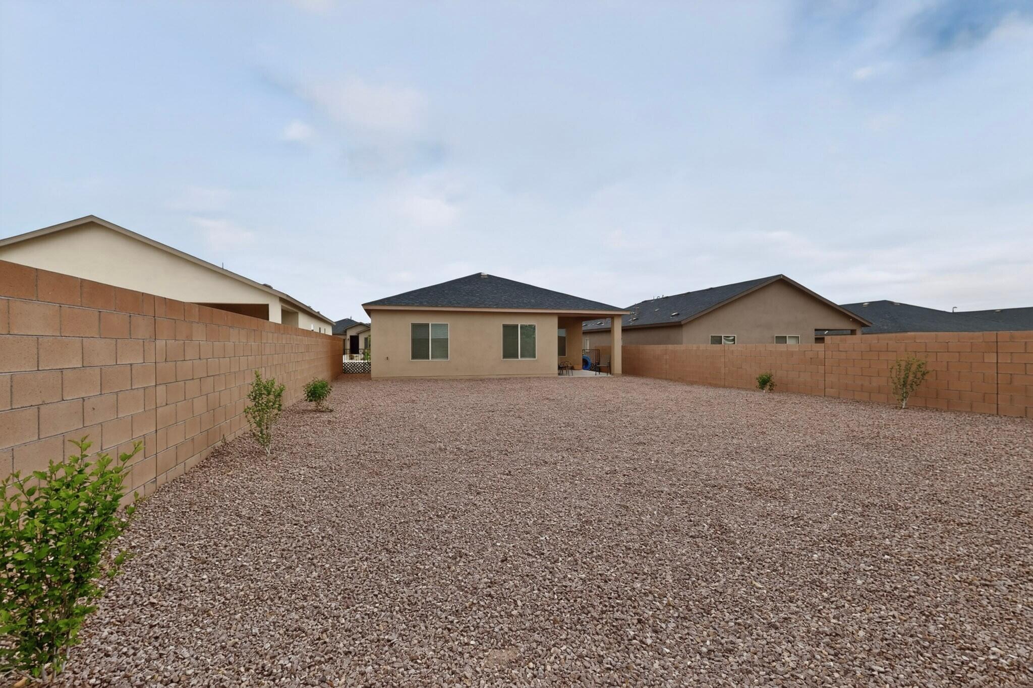 Photo 5 — 212 Prism Avenue SW