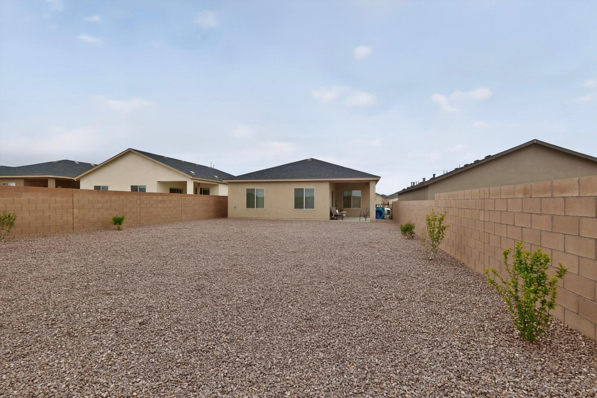 Photo 3 — 212 Prism Avenue SW