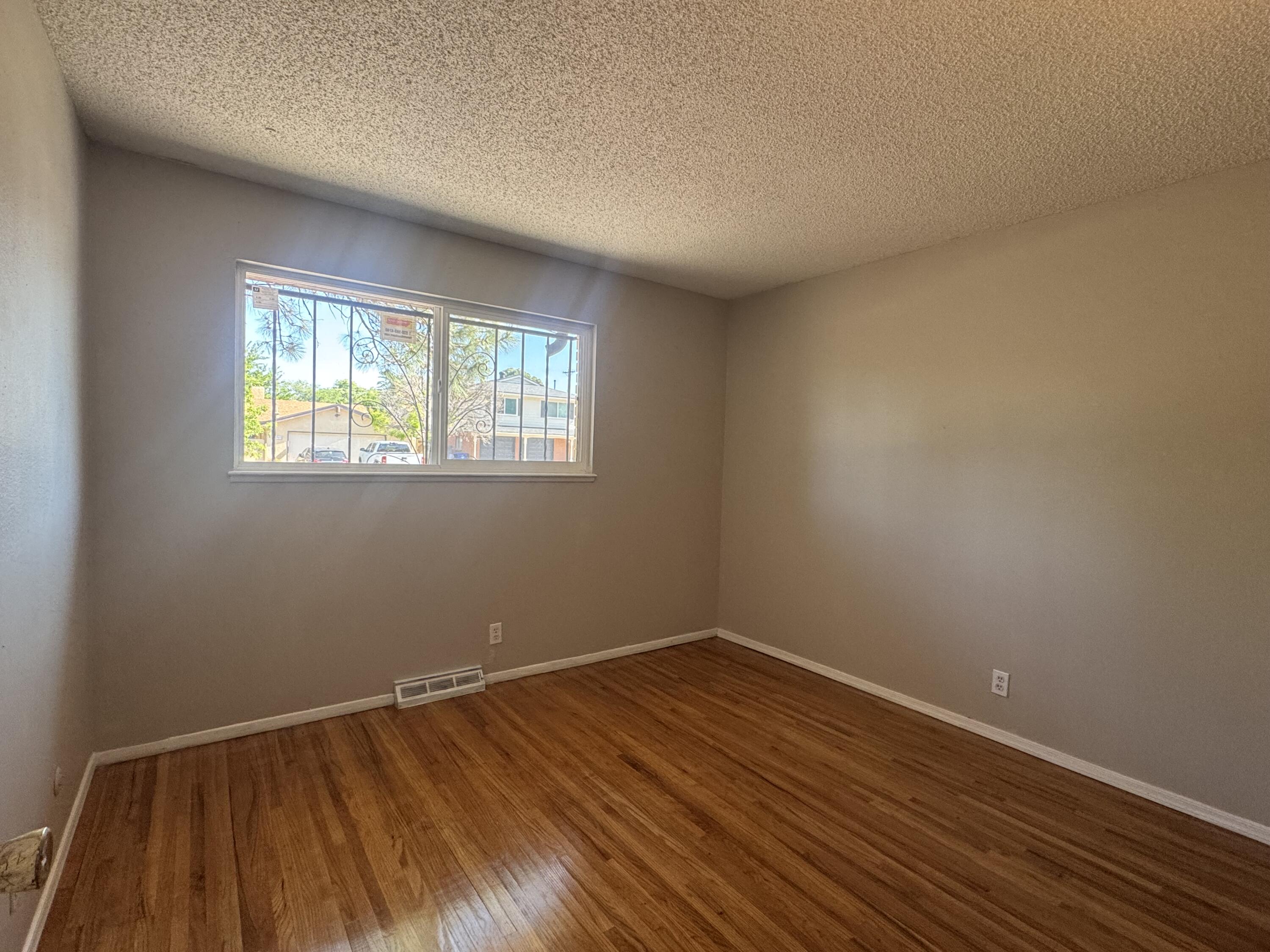 Photo 7 — 7700 Palo Duro Avenue NE