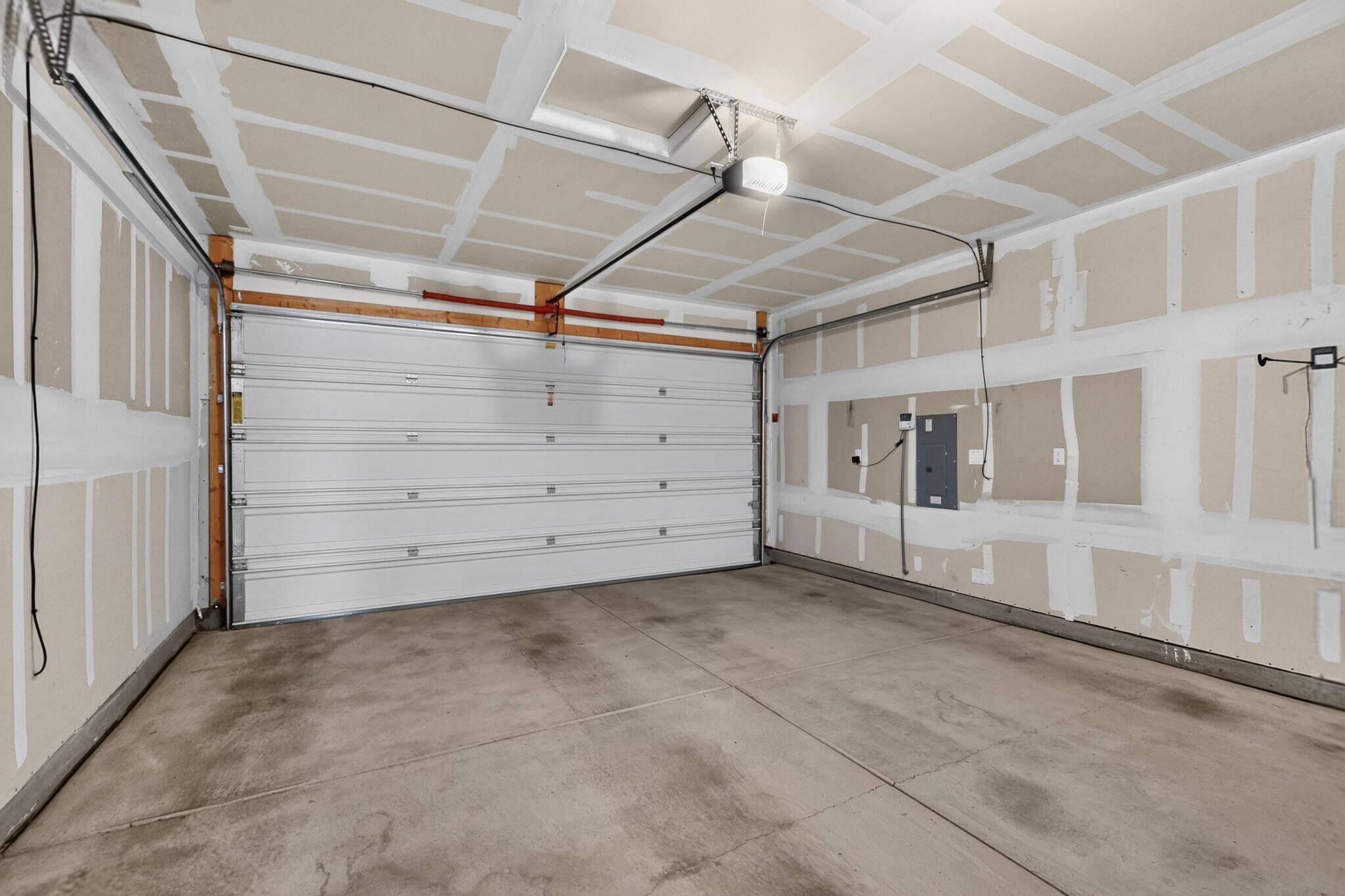 Photo 8 — 7131 Wrangell Loop NE